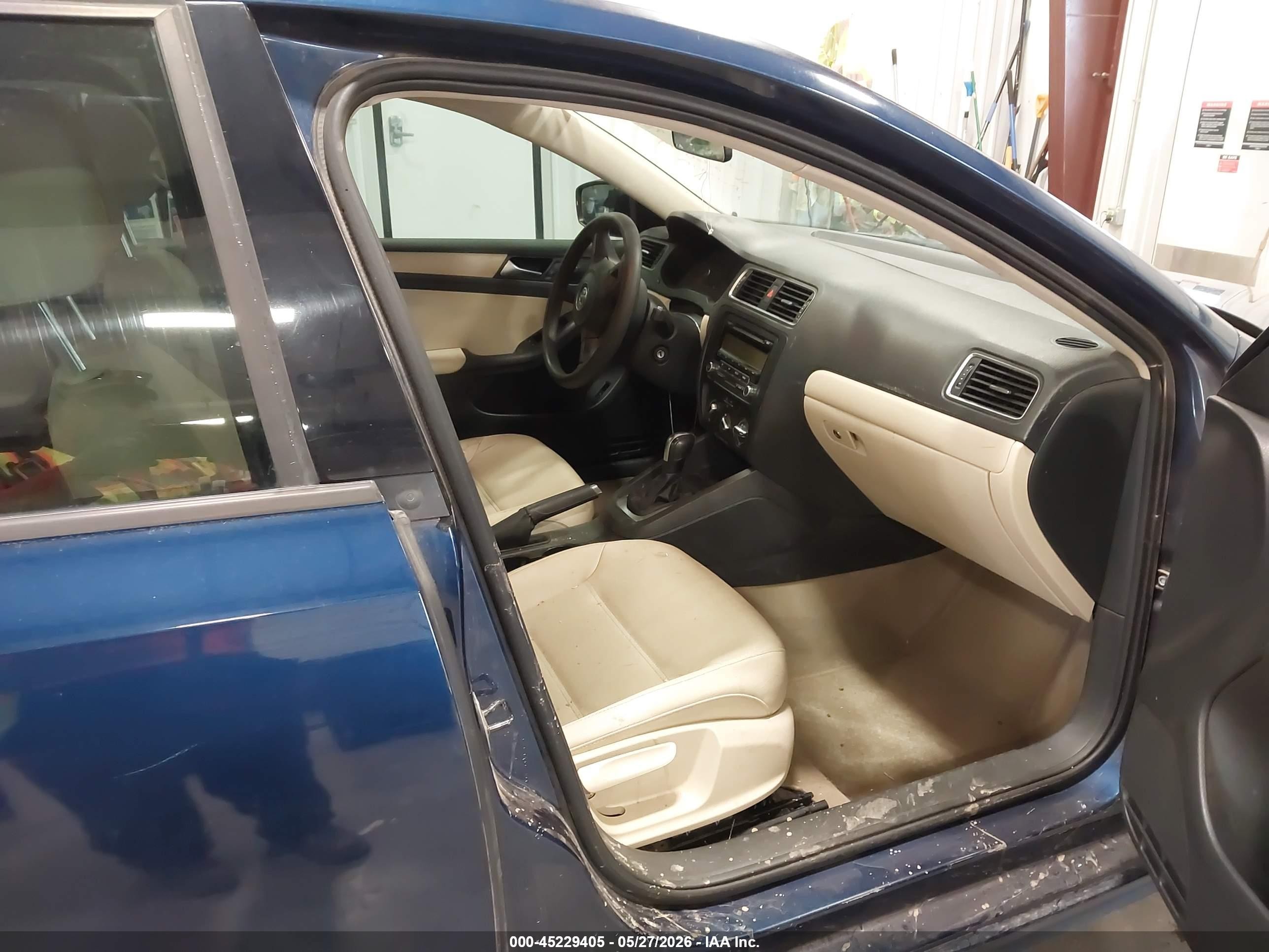 2011 Volkswagen Jetta 2.5l Se Blue vin: 3VWDX7AJ4BM339323