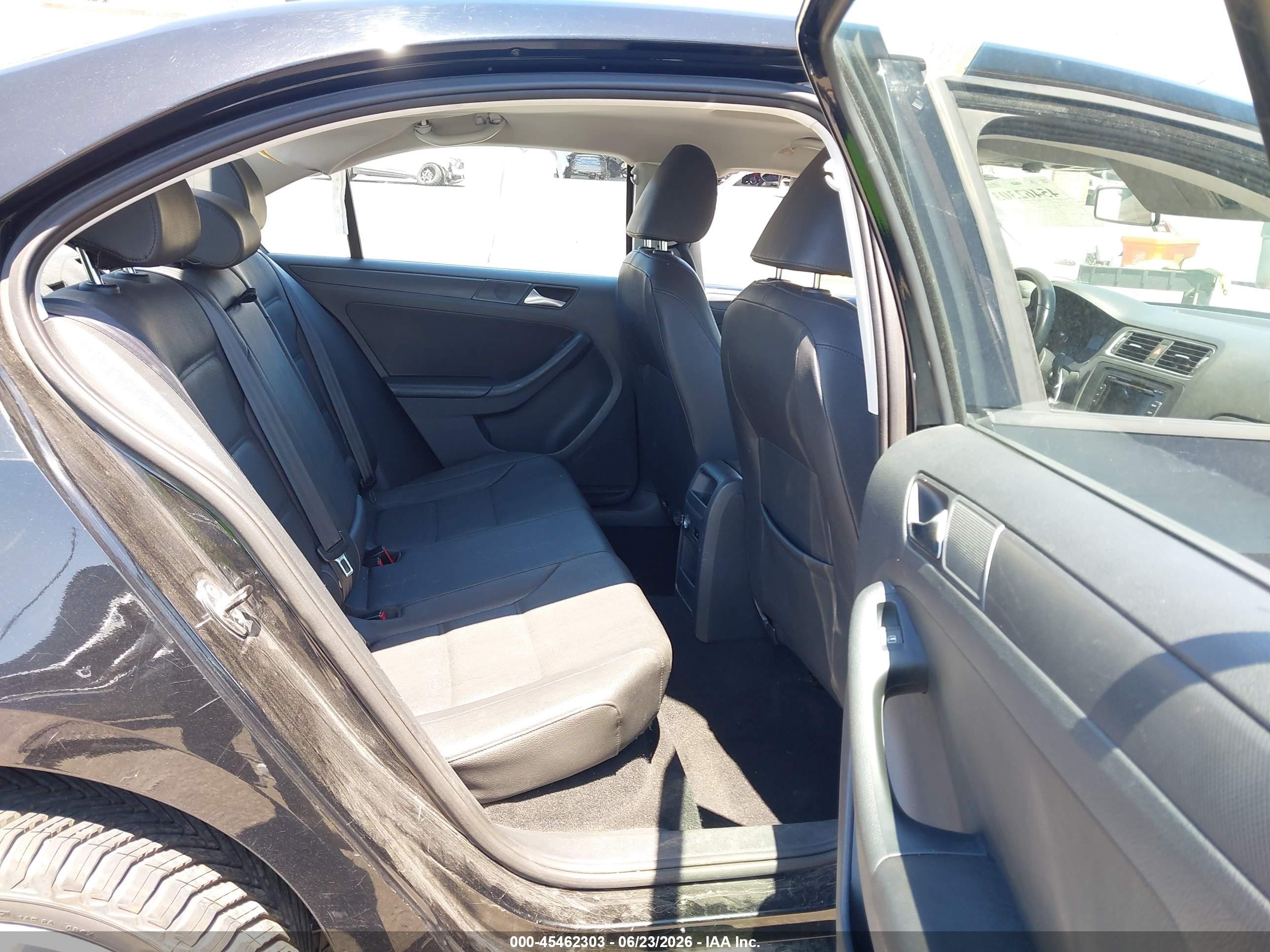 2011 Volkswagen Jetta 2.5l Se Black vin: 3VWDX7AJ4BM368143