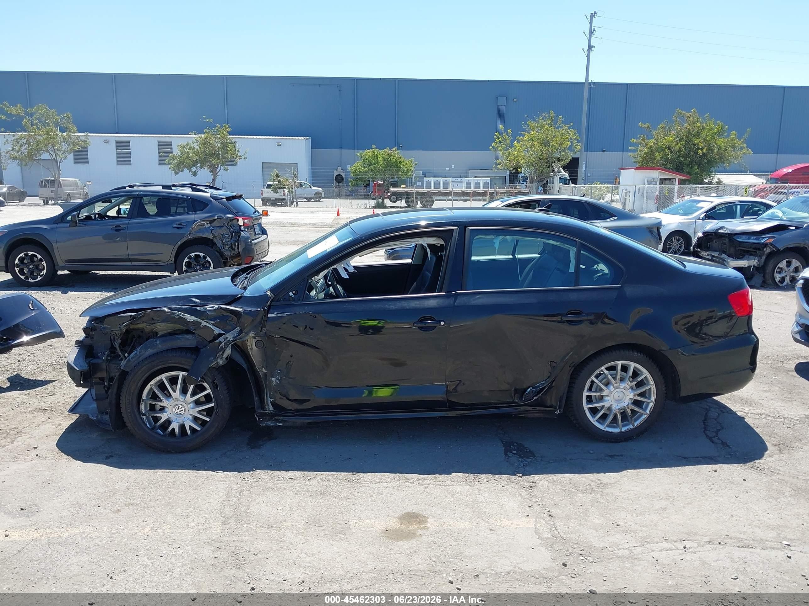 2011 Volkswagen Jetta 2.5l Se Black vin: 3VWDX7AJ4BM368143