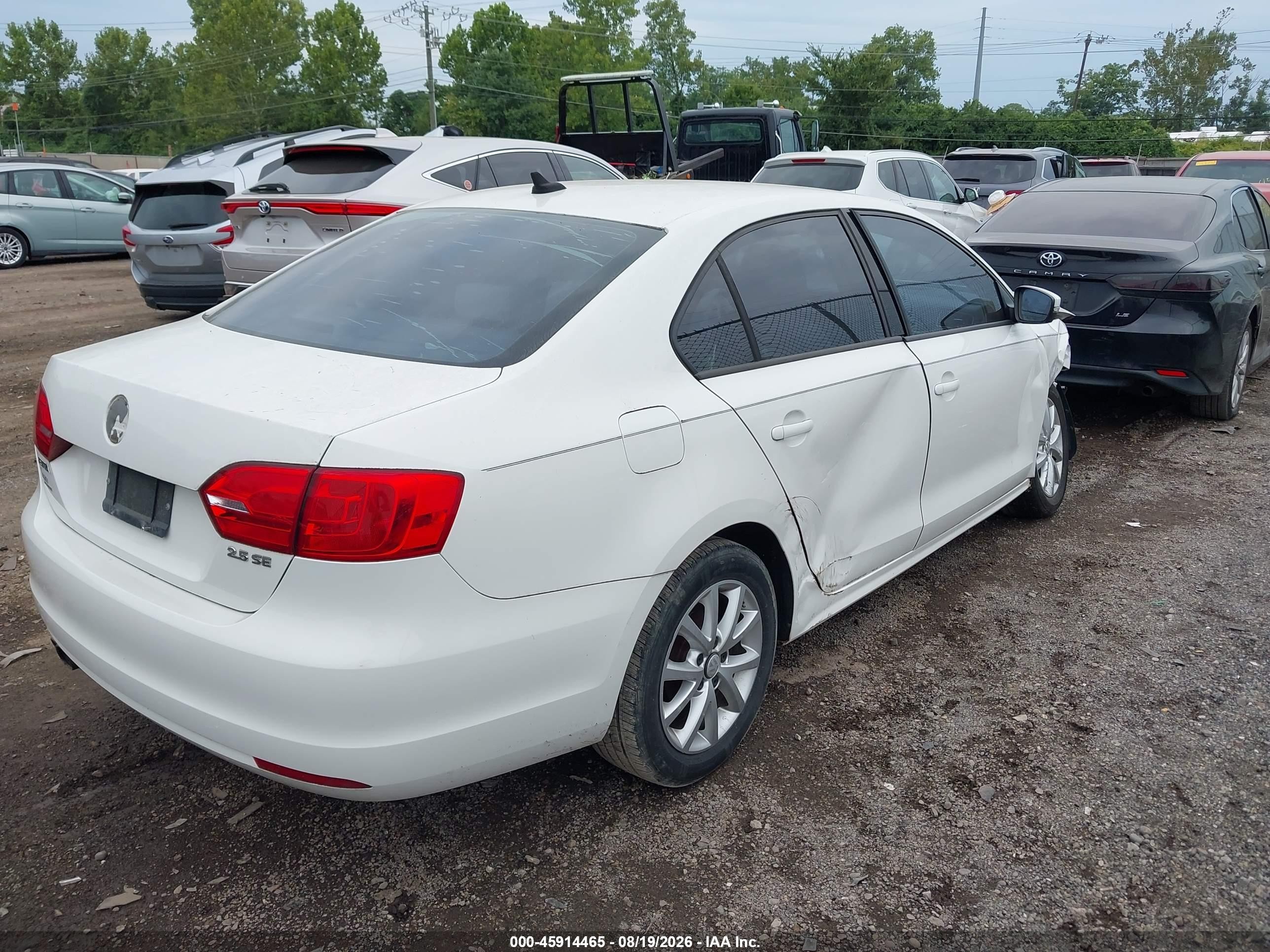 2011 Volkswagen Jetta 2.5l Se White vin: 3VWDX7AJ4BM386593