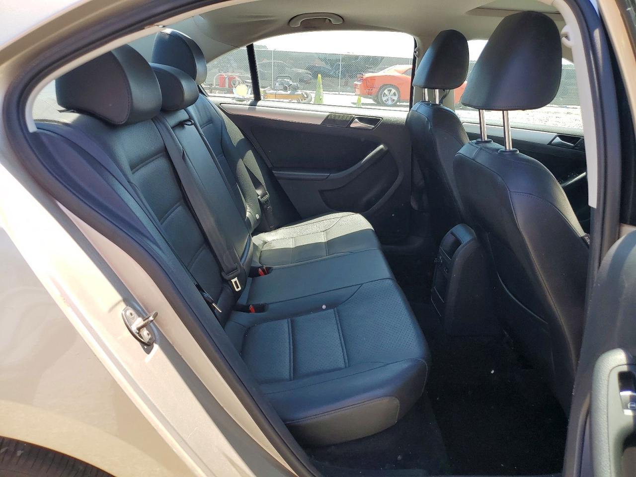 2013 Volkswagen Jetta Se Beige vin: 3VWDX7AJ4DM234672