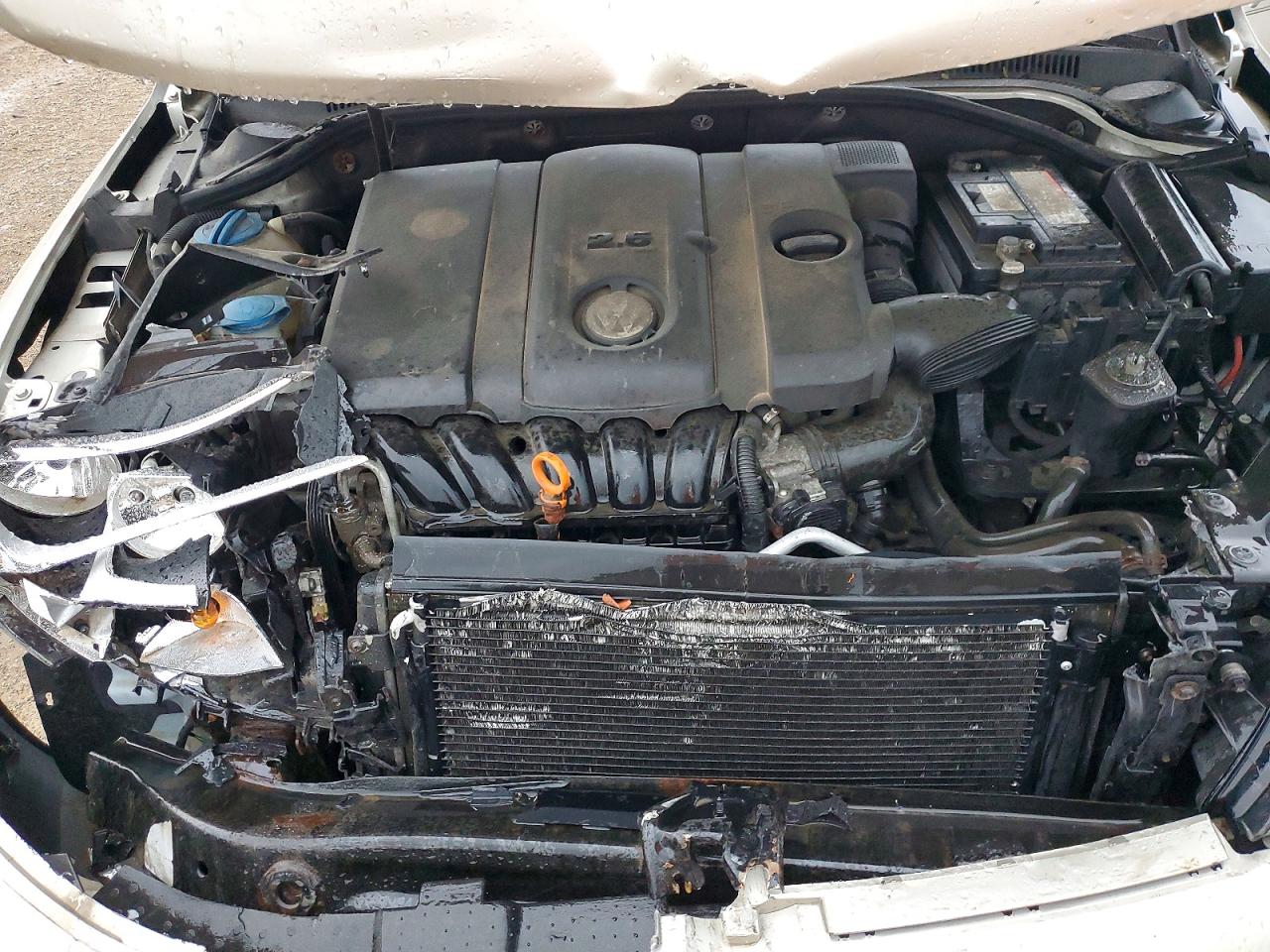 2013 Volkswagen Jetta Se Желто-коричневый vin: 3VWDX7AJ4DM282138