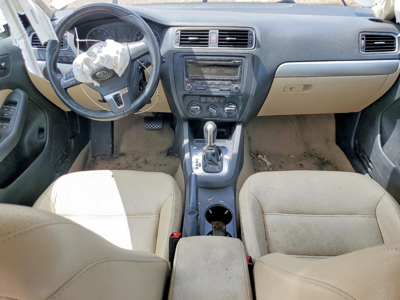 2013 Volkswagen Jetta Se Желто-коричневый vin: 3VWDX7AJ4DM282138