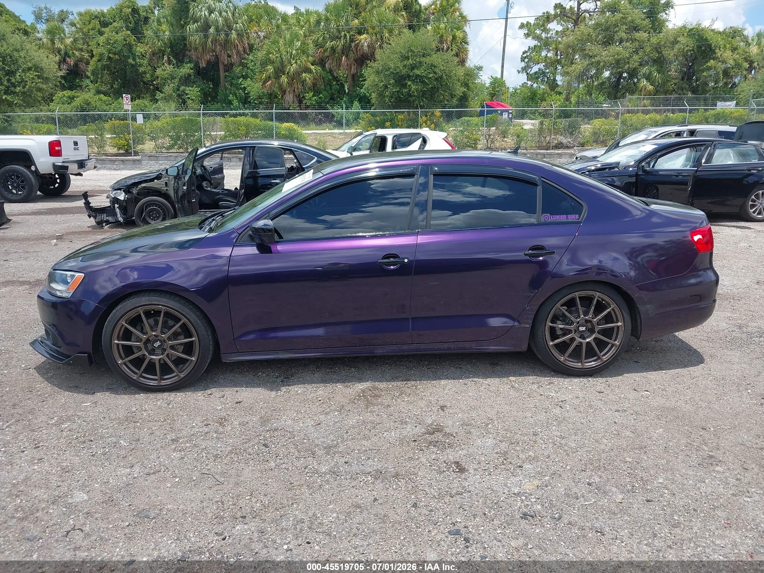 2013 Volkswagen Jetta 2.5l Se Purple vin: 3VWDX7AJ4DM295861
