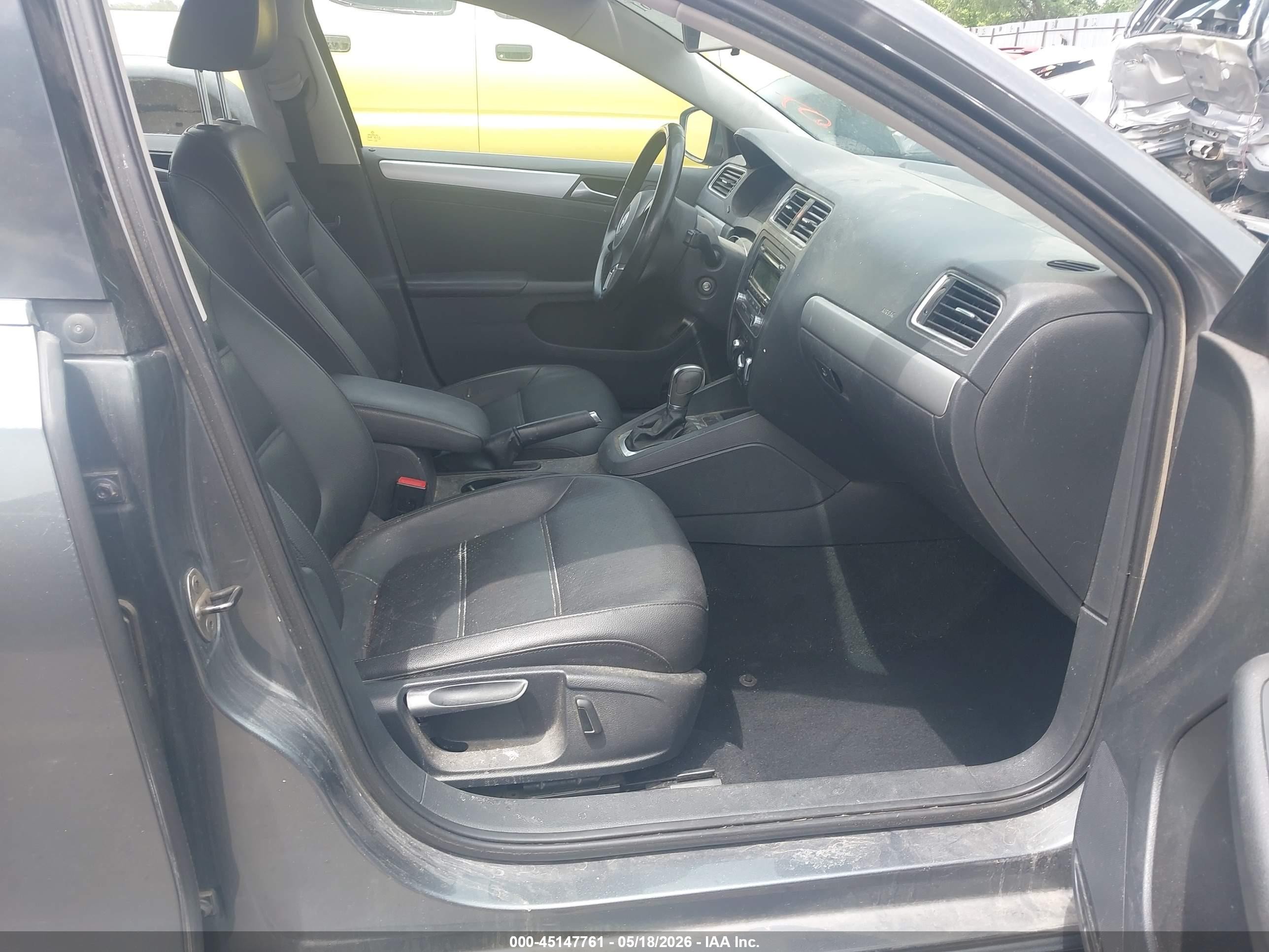 2013 Volkswagen Jetta 2.5l Se Gray vin: 3VWDX7AJ4DM305675