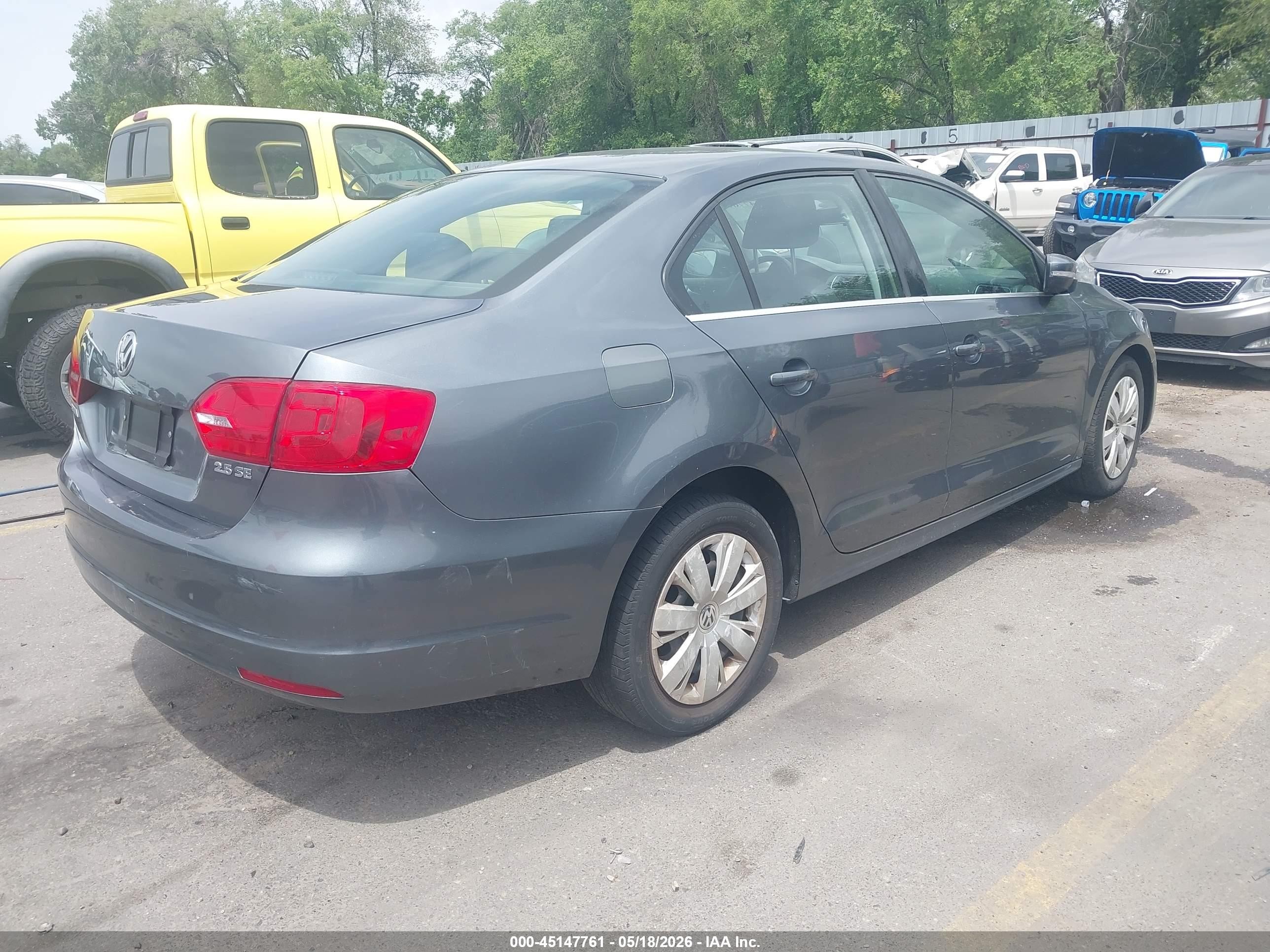 2013 Volkswagen Jetta 2.5l Se Gray vin: 3VWDX7AJ4DM305675
