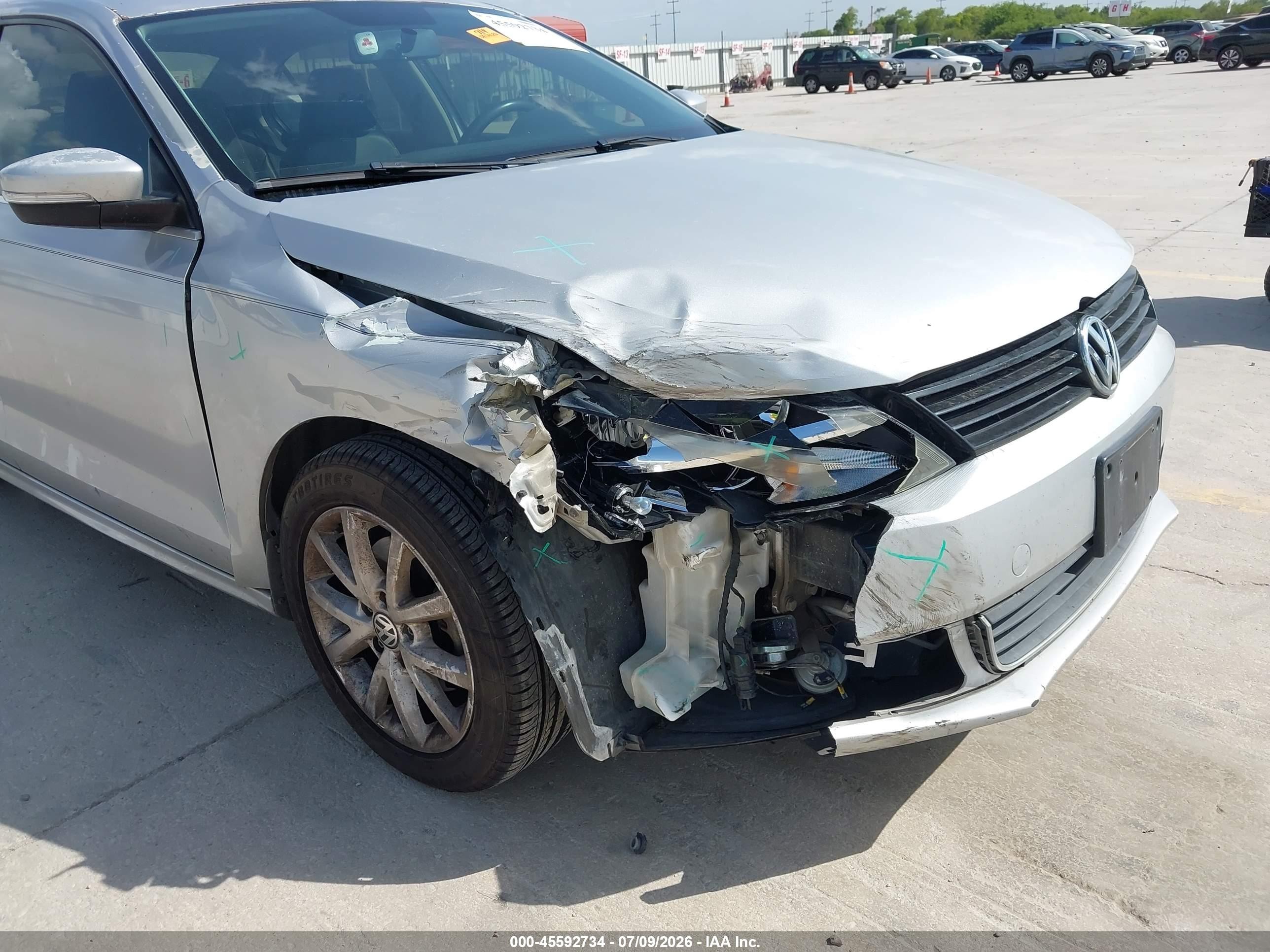 2013 Volkswagen Jetta 2.5l Se Silver vin: 3VWDX7AJ4DM352656