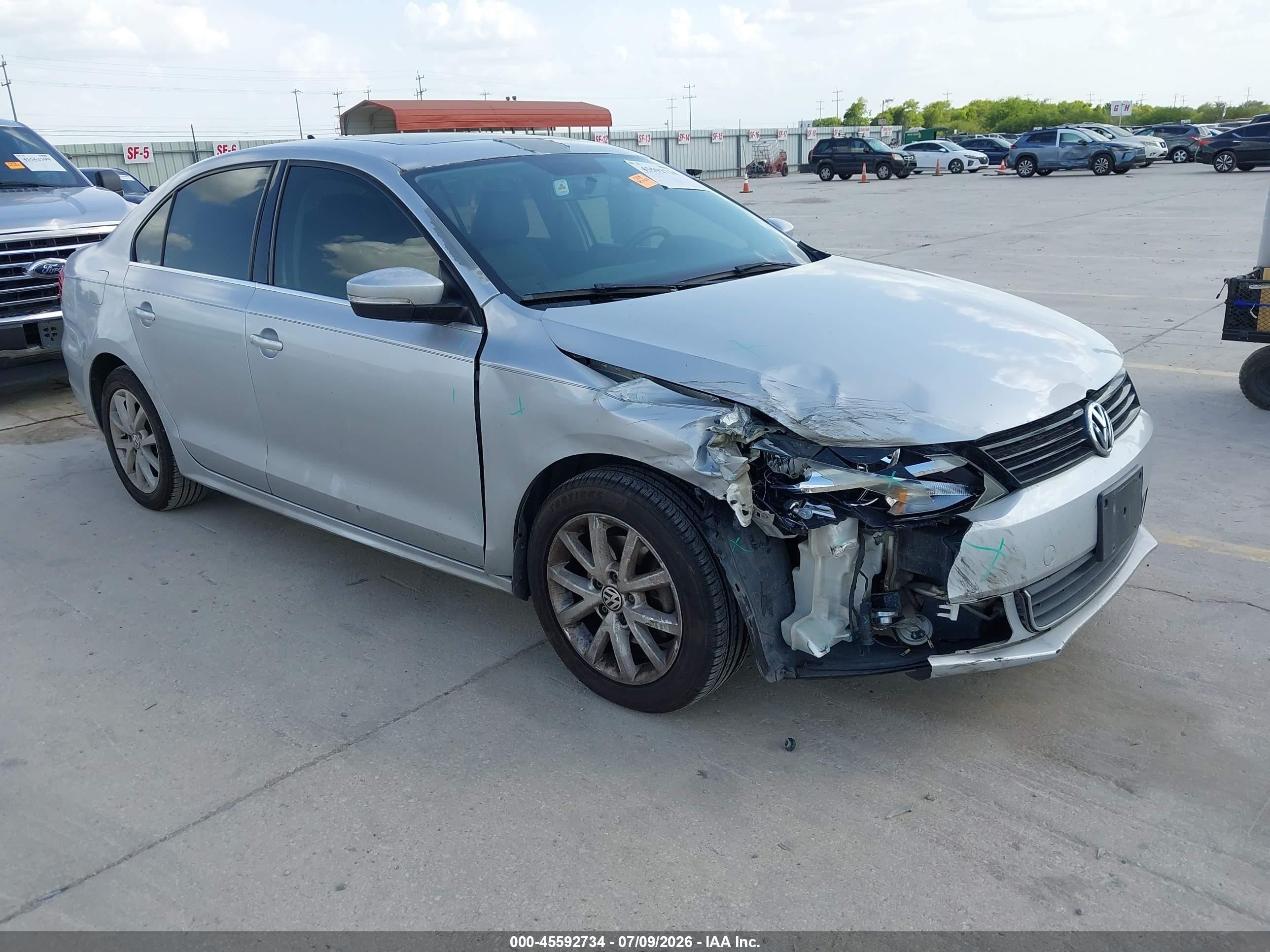 2013 Volkswagen Jetta 2.5l Se Silver vin: 3VWDX7AJ4DM352656