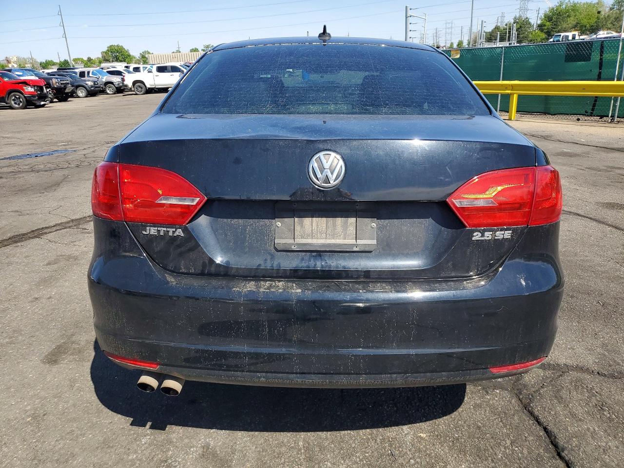 2013 Volkswagen Jetta Se Black vin: 3VWDX7AJ4DM410717