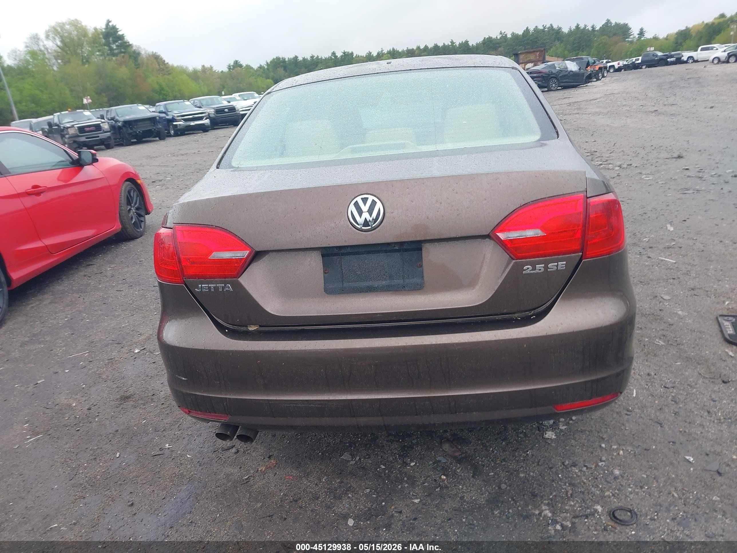 2013 Volkswagen Jetta 2.5l Se Brown vin: 3VWDX7AJ4DM427761