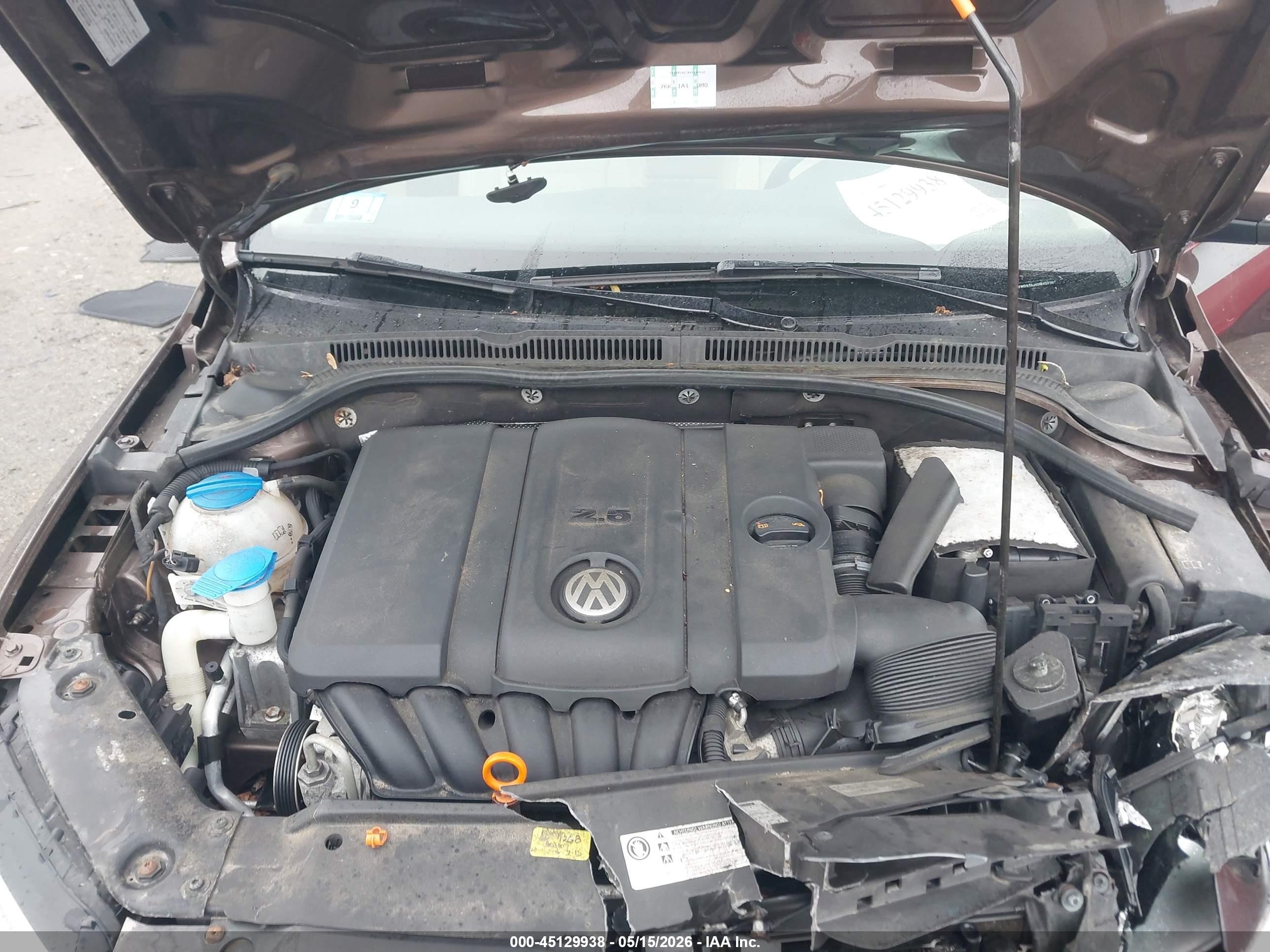 2013 Volkswagen Jetta 2.5l Se Brown vin: 3VWDX7AJ4DM427761