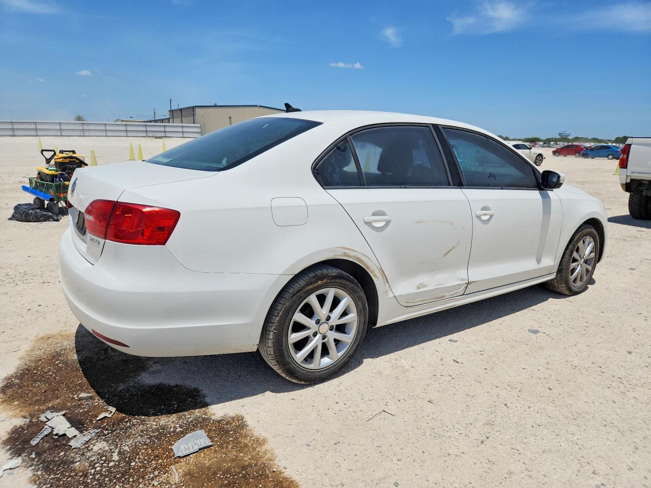2011 Volkswagen Jetta Se Белый vin: 3VWDX7AJ5BM305374