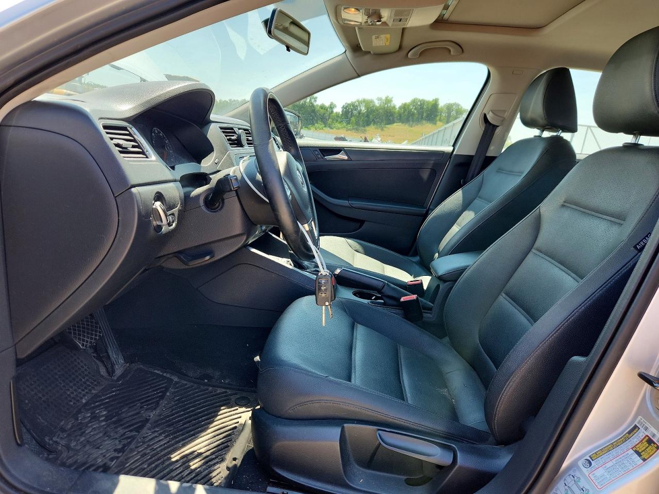 2011 Volkswagen Jetta Se Silver vin: 3VWDX7AJ5BM312390