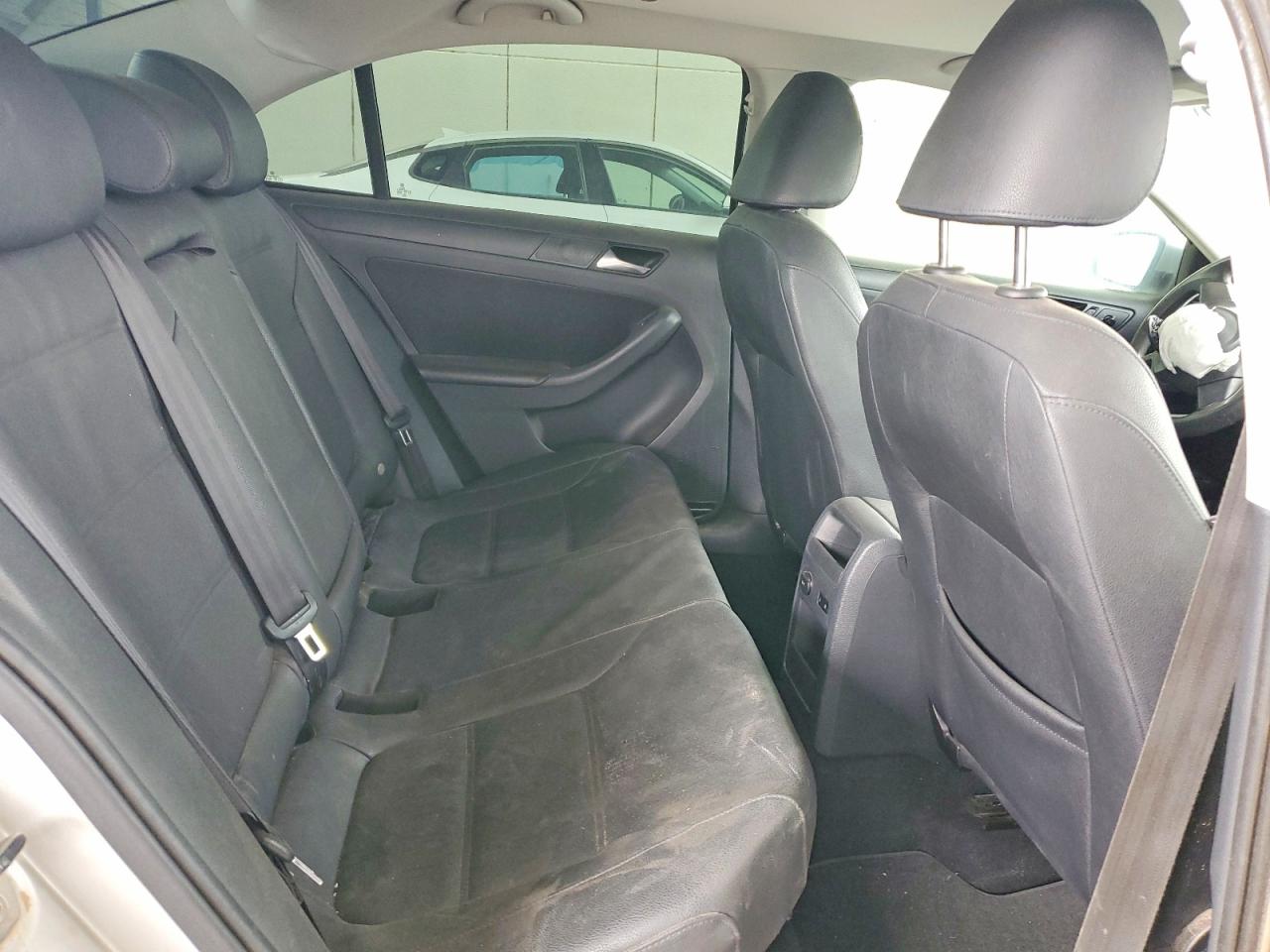 2011 Volkswagen Jetta Se Серебряный vin: 3VWDX7AJ5BM368913