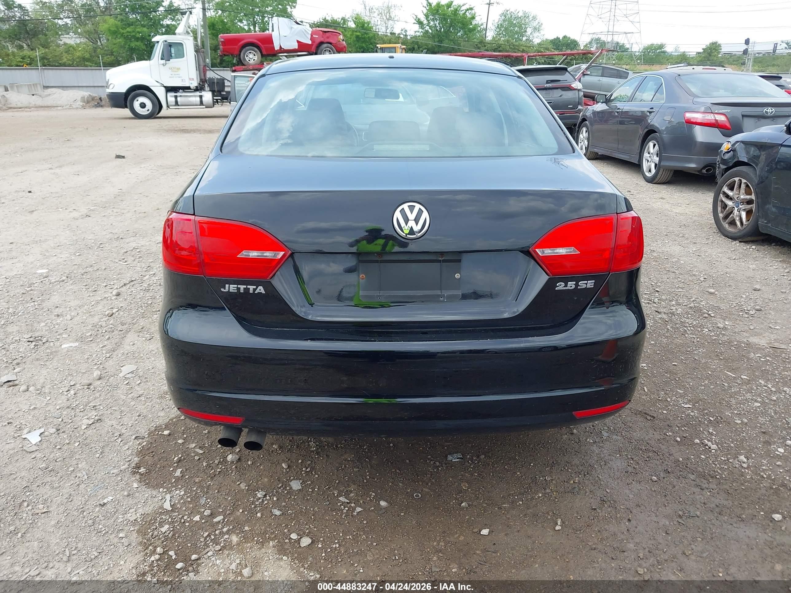2013 Volkswagen Jetta 2.5l Se Black vin: 3VWDX7AJ5DM255918