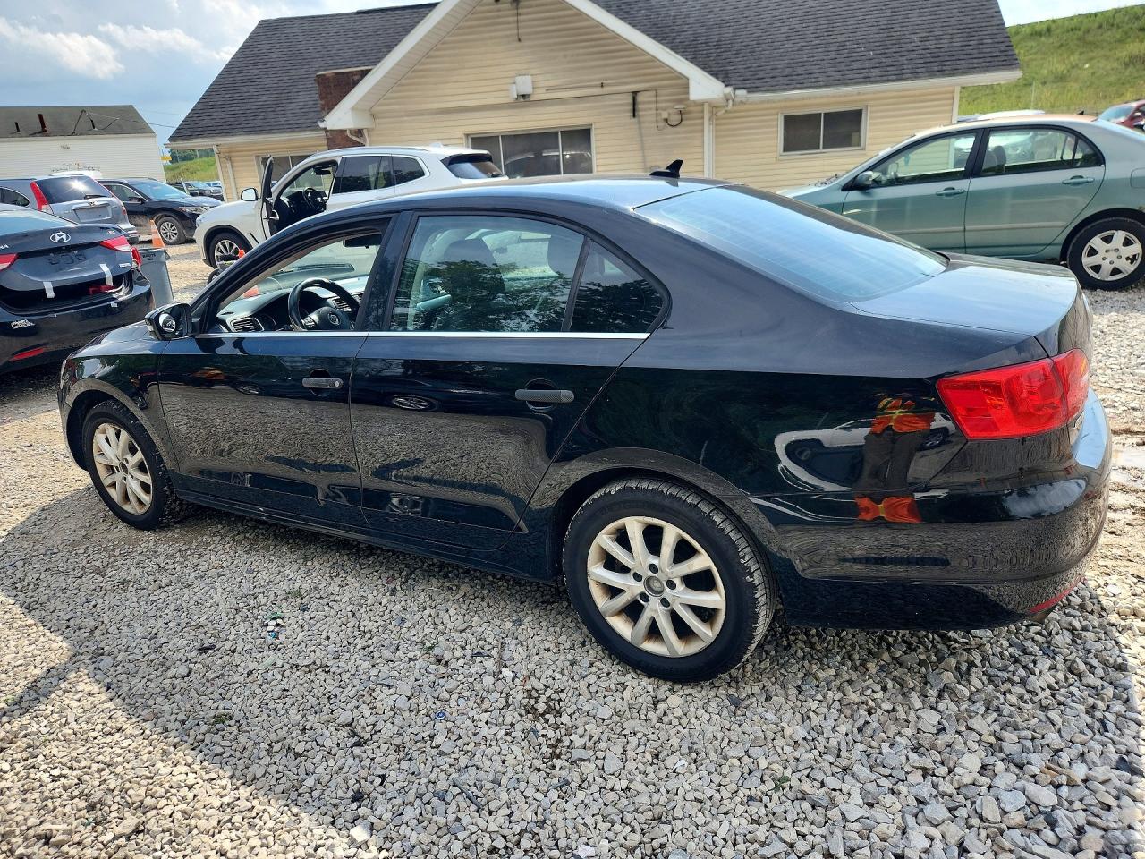 2013 Volkswagen Jetta Se Black vin: 3VWDX7AJ5DM355386