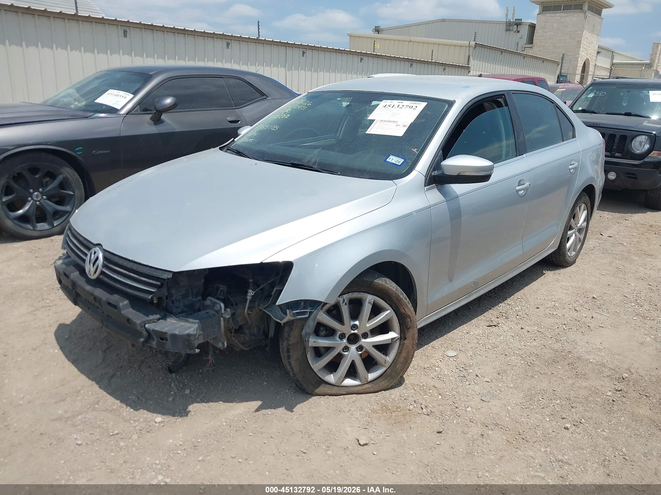 2013 Volkswagen Jetta 2.5l Se Серебряный vin: 3VWDX7AJ5DM372222