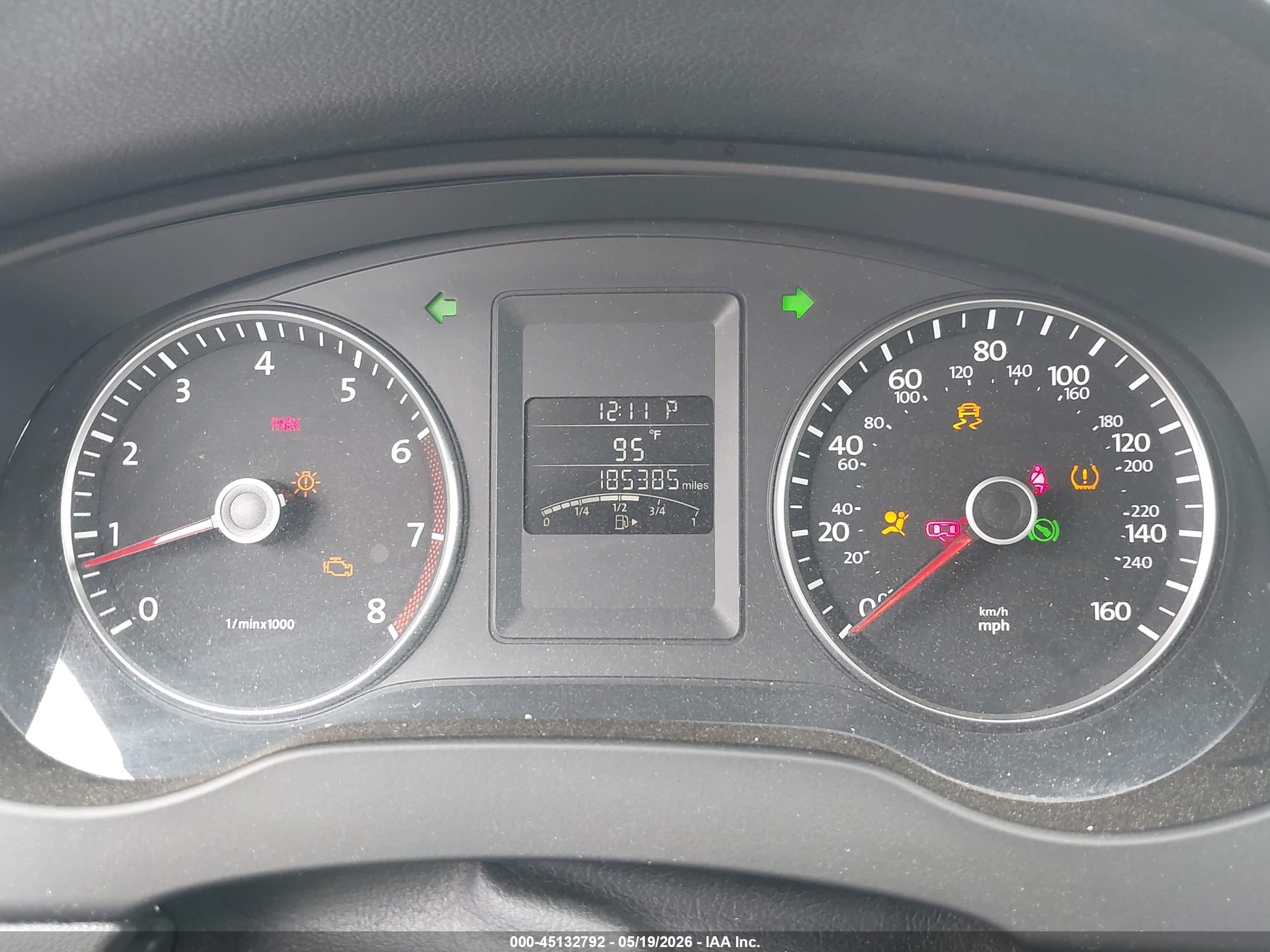 2013 Volkswagen Jetta 2.5l Se Серебряный vin: 3VWDX7AJ5DM372222