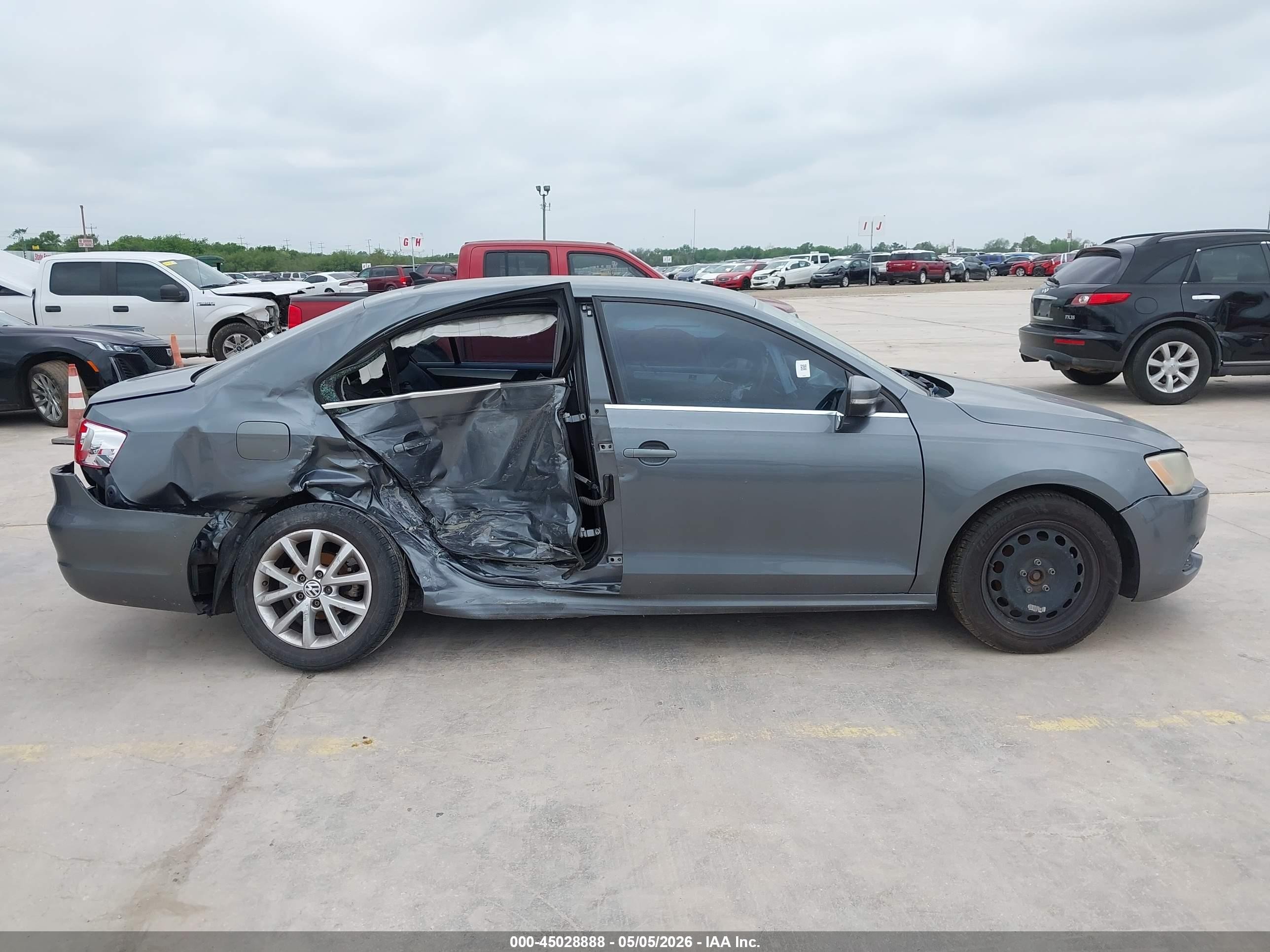 2013 Volkswagen Jetta 2.5l Se Gray vin: 3VWDX7AJ5DM436968