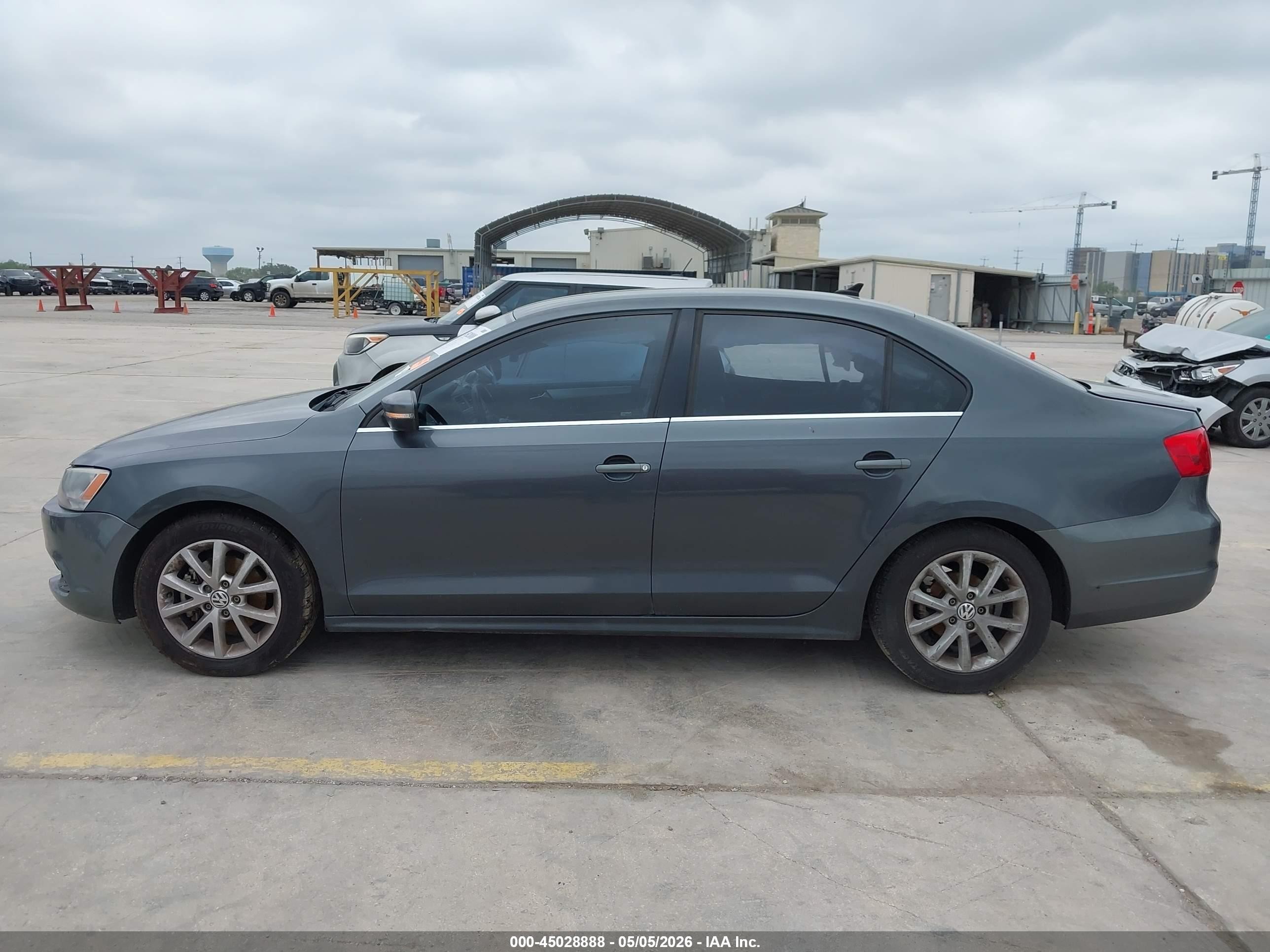 2013 Volkswagen Jetta 2.5l Se Gray vin: 3VWDX7AJ5DM436968