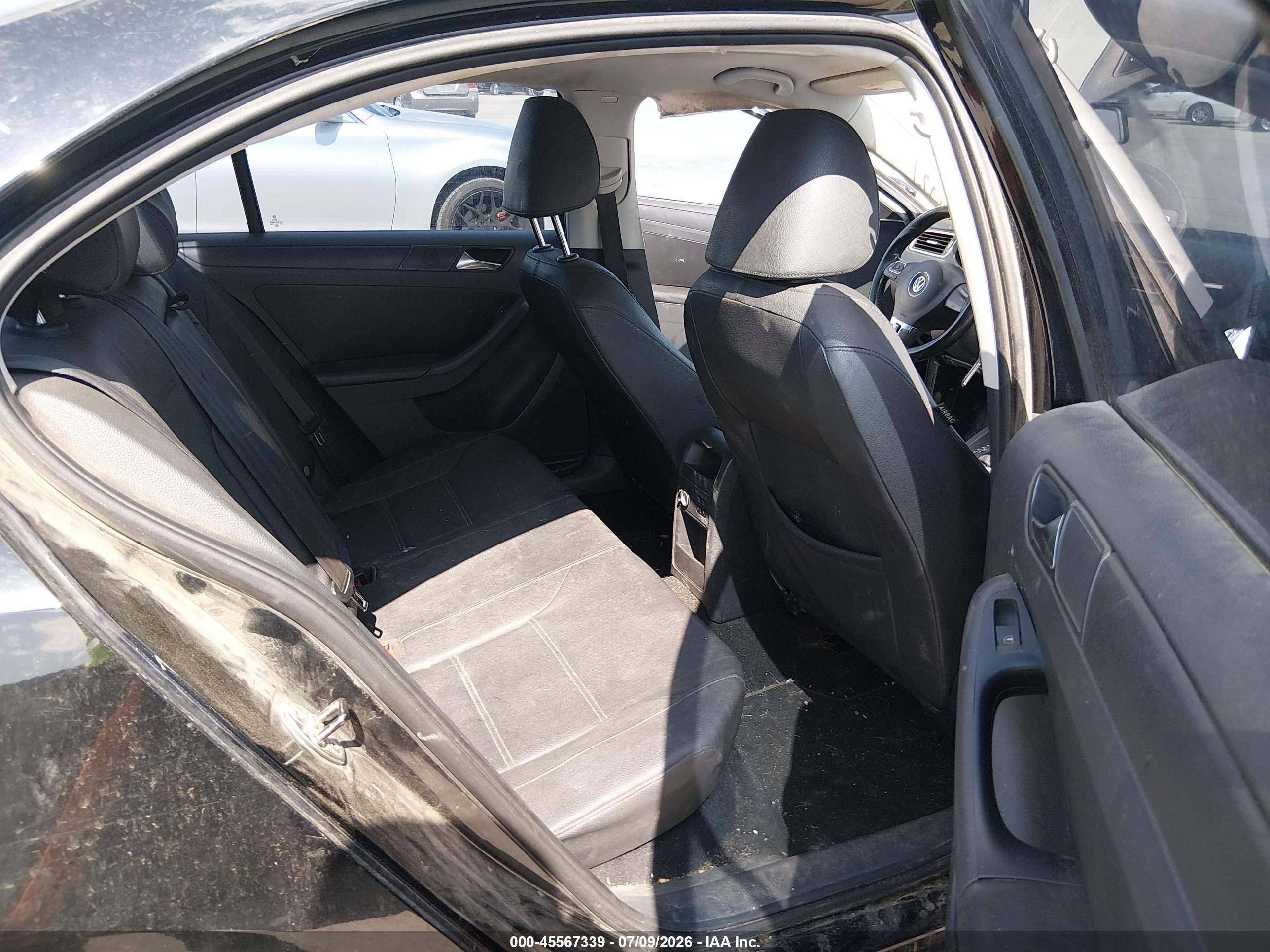 2011 Volkswagen Jetta 2.5l Se Black vin: 3VWDX7AJ6BM083749
