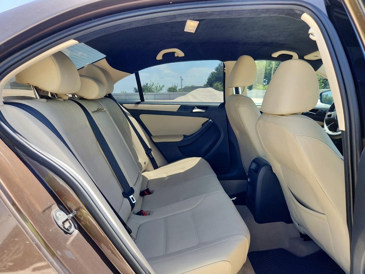 2012 Volkswagen Jetta Se Brown vin: 3VWDX7AJ6CM326042