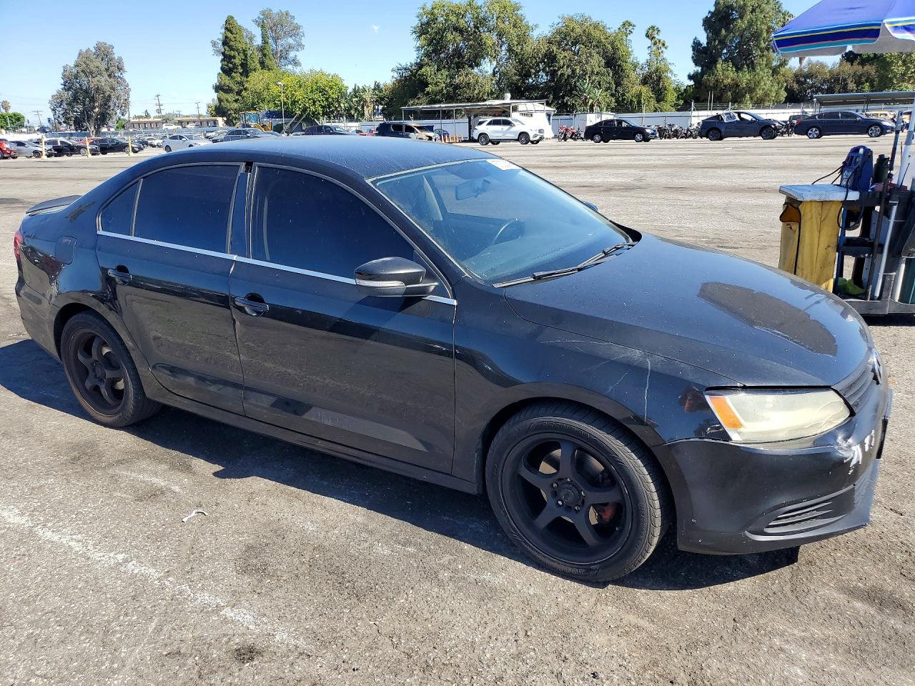 2013 Volkswagen Jetta Se Black vin: 3VWDX7AJ6DM359169