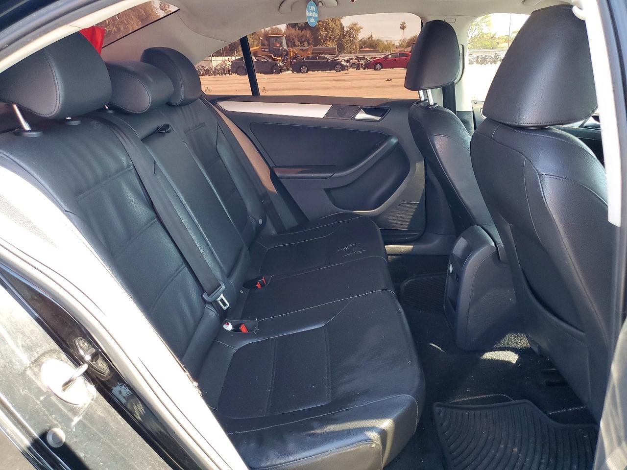 2013 Volkswagen Jetta Se Black vin: 3VWDX7AJ6DM359169