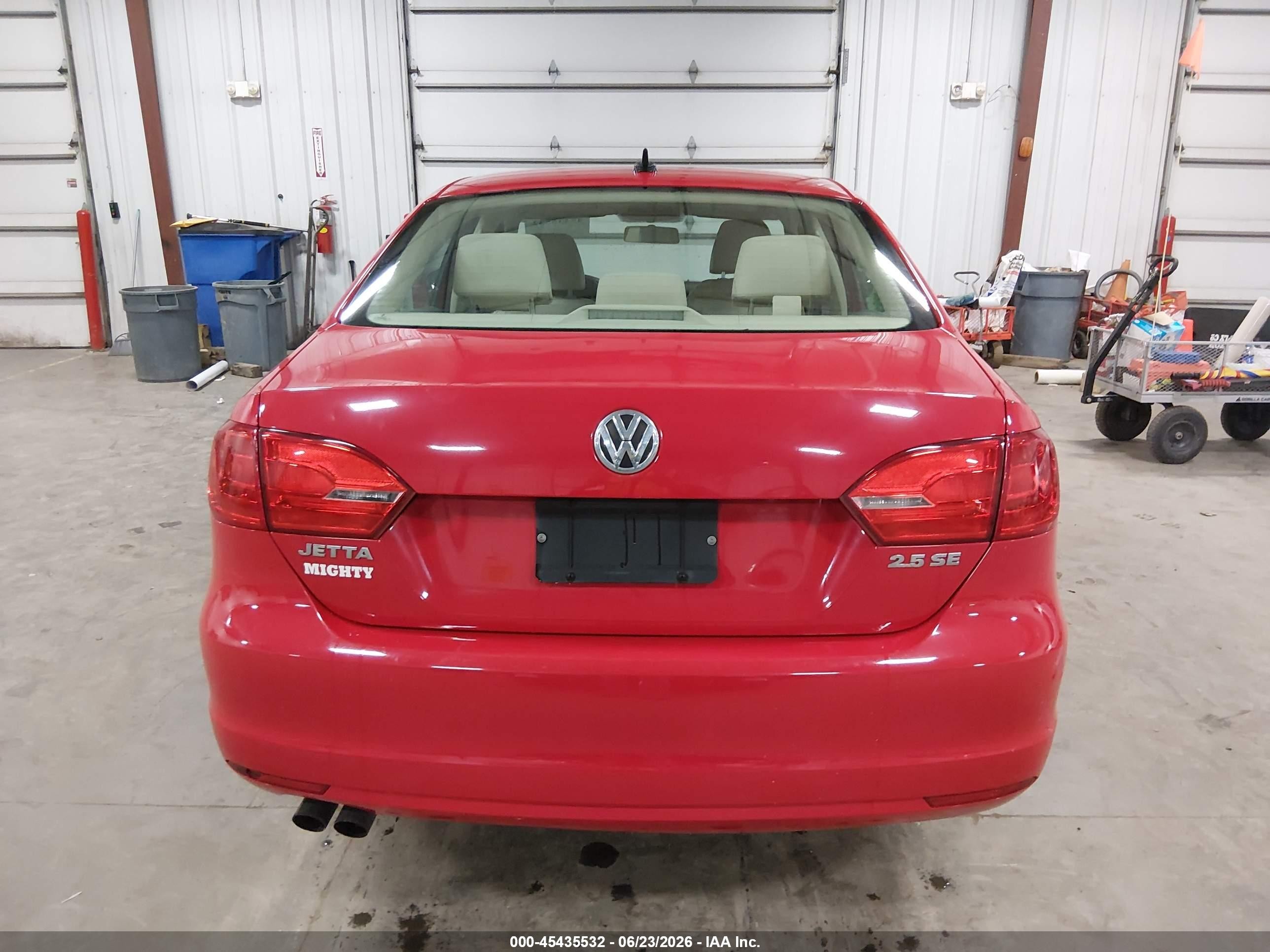 2013 Volkswagen Jetta 2.5l Se Red vin: 3VWDX7AJ6DM368406