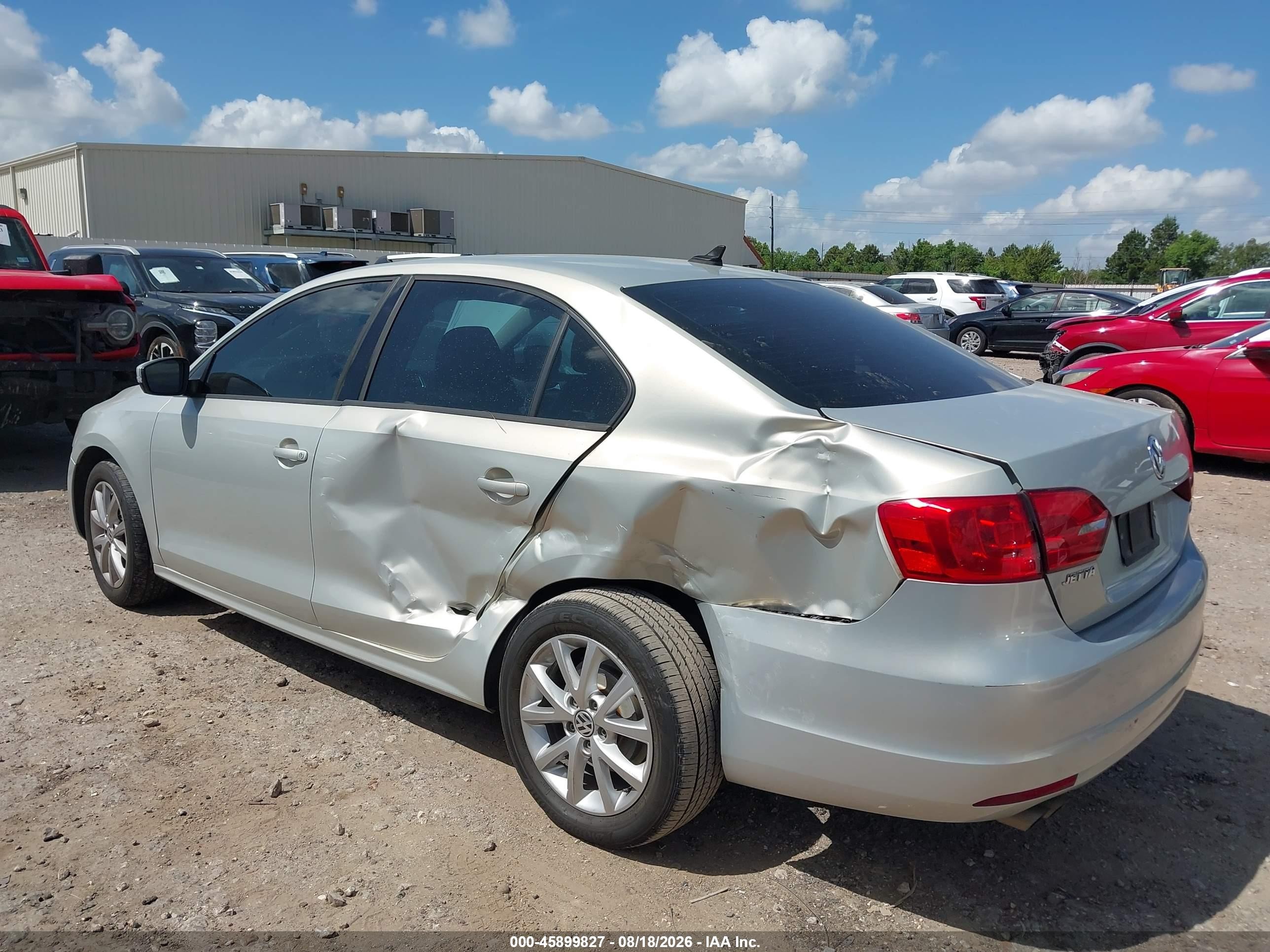 2011 Volkswagen Jetta 2.5l Se Silver vin: 3VWDX7AJ7BM313413