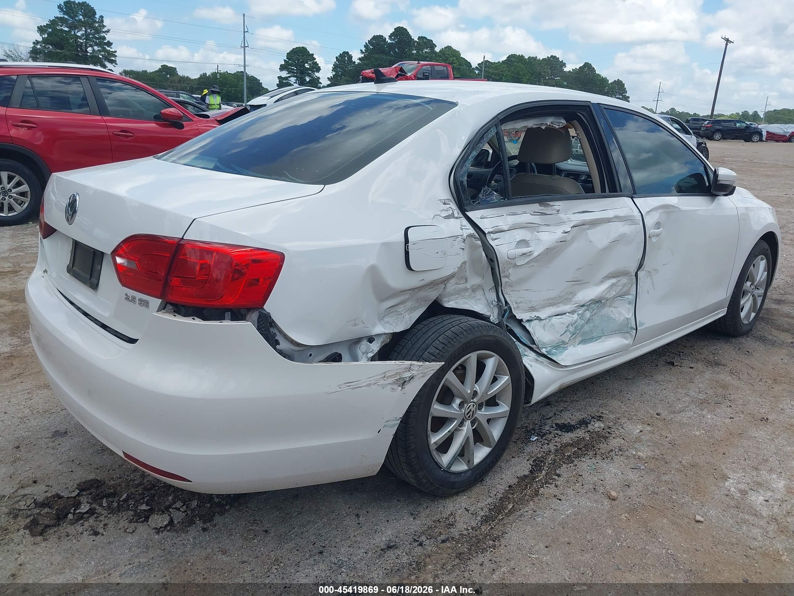 2012 Volkswagen Jetta 2.5l Se White vin: 3VWDX7AJ7CM386766