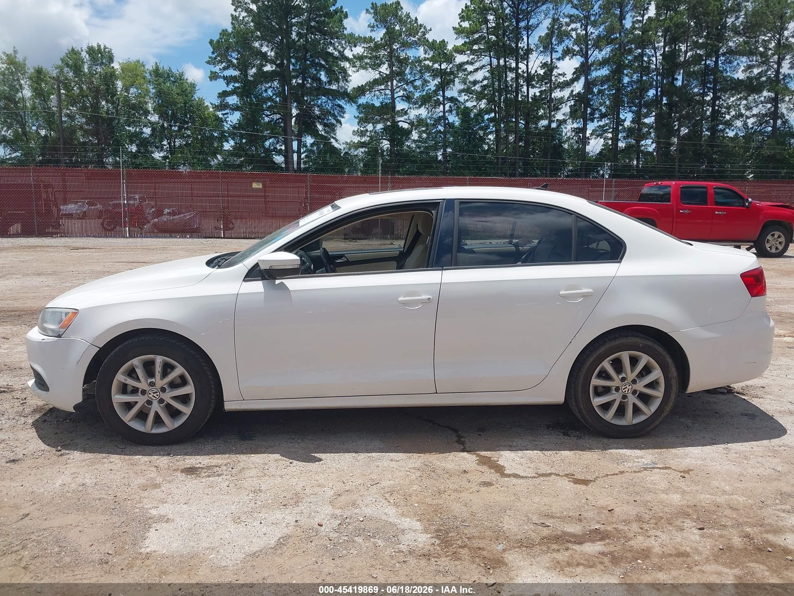 2012 Volkswagen Jetta 2.5l Se White vin: 3VWDX7AJ7CM386766
