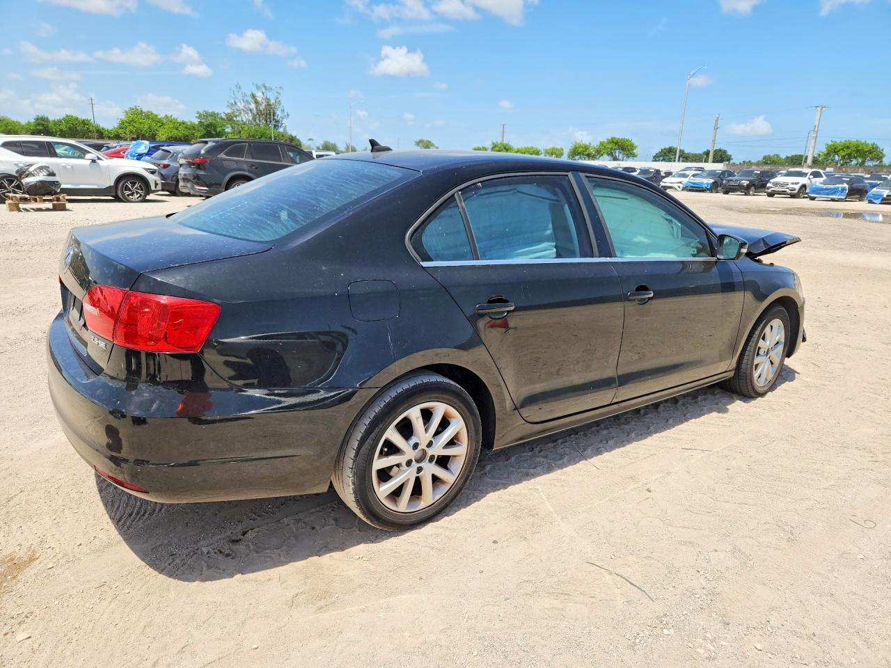 2013 Volkswagen Jetta Se Black vin: 3VWDX7AJ7DM260330