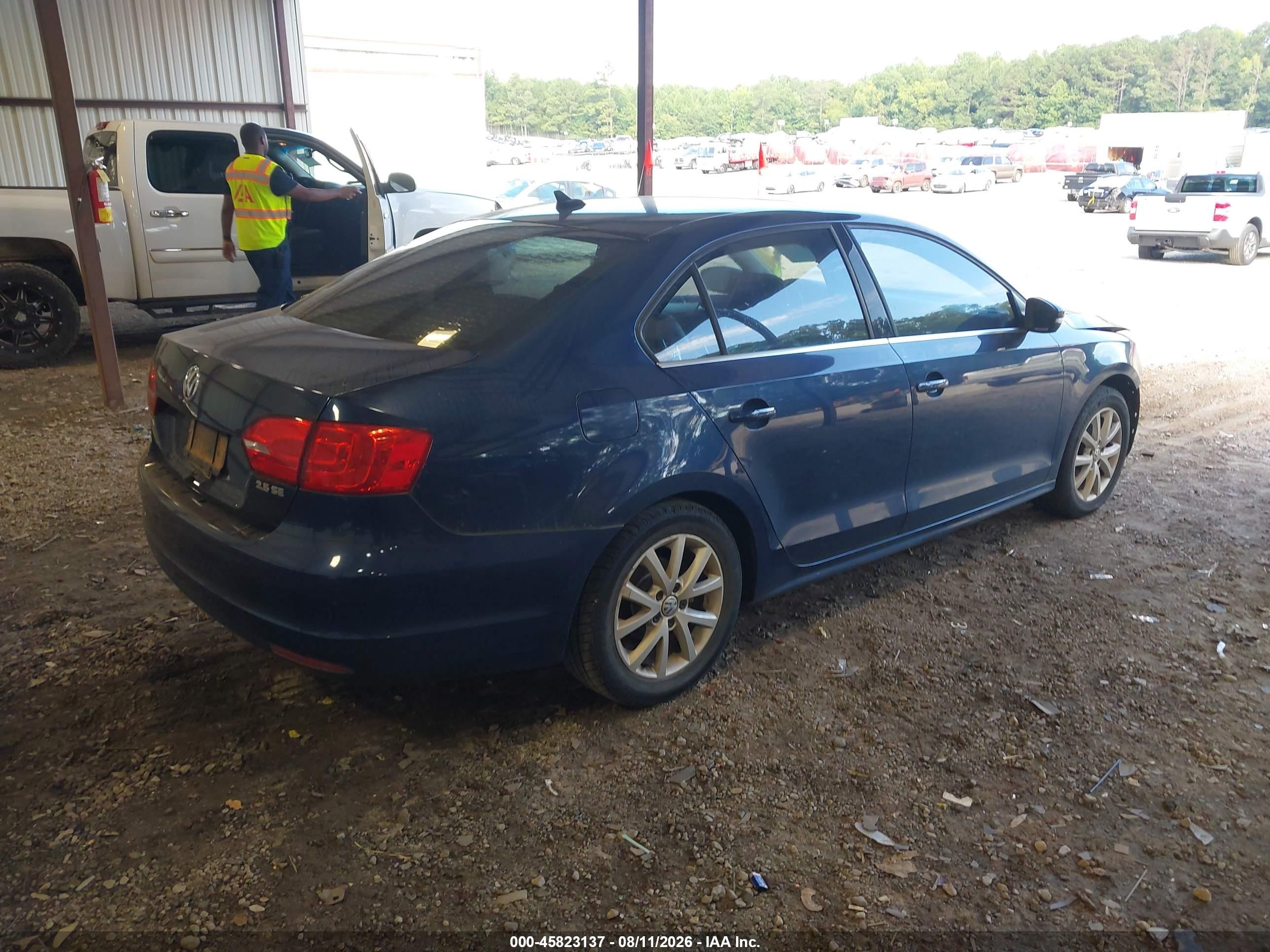 2013 Volkswagen Jetta 2.5l Se Blue vin: 3VWDX7AJ7DM426037