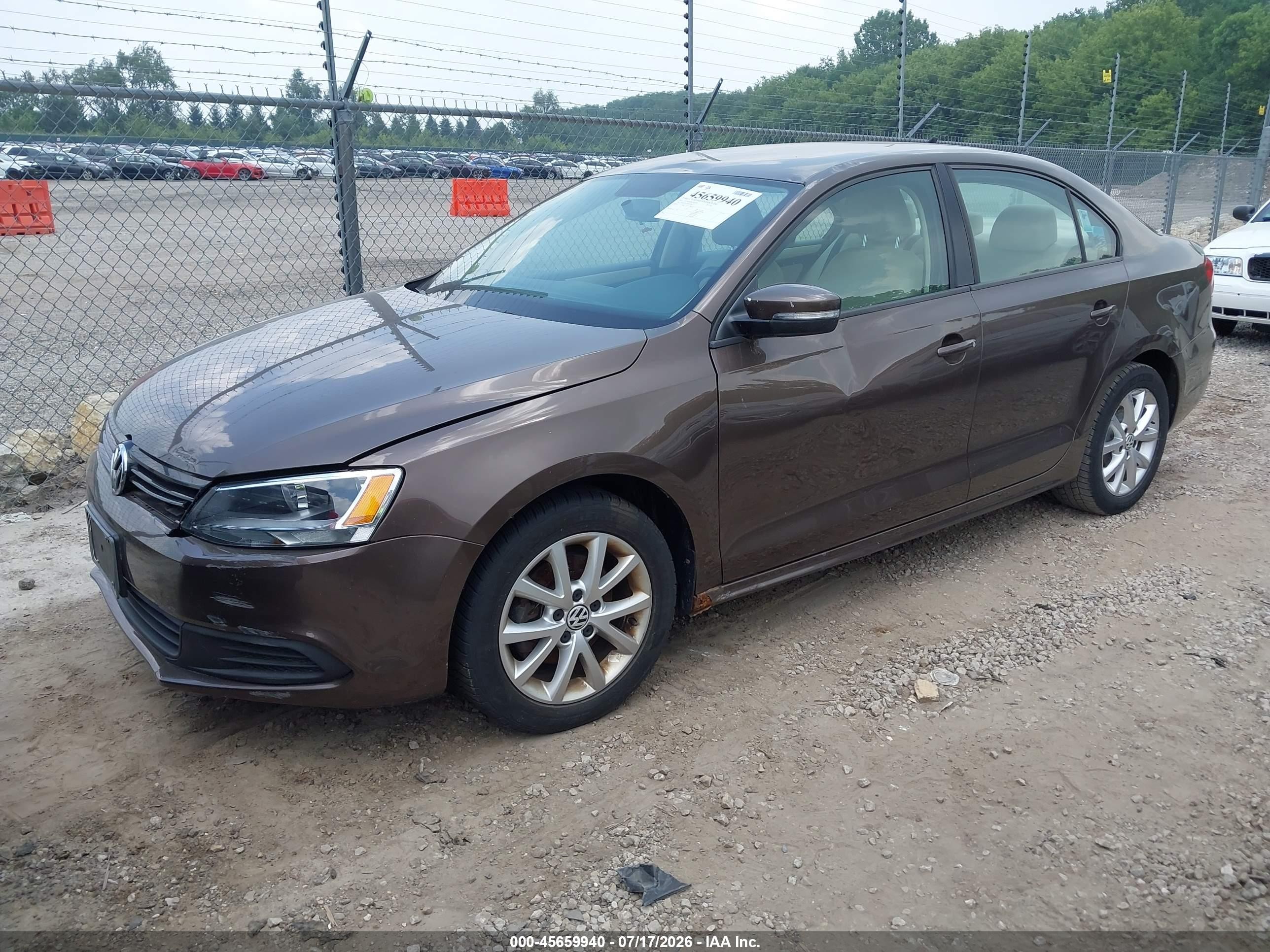 2011 Volkswagen Jetta 2.5l Se Коричневый vin: 3VWDX7AJ8BM325067
