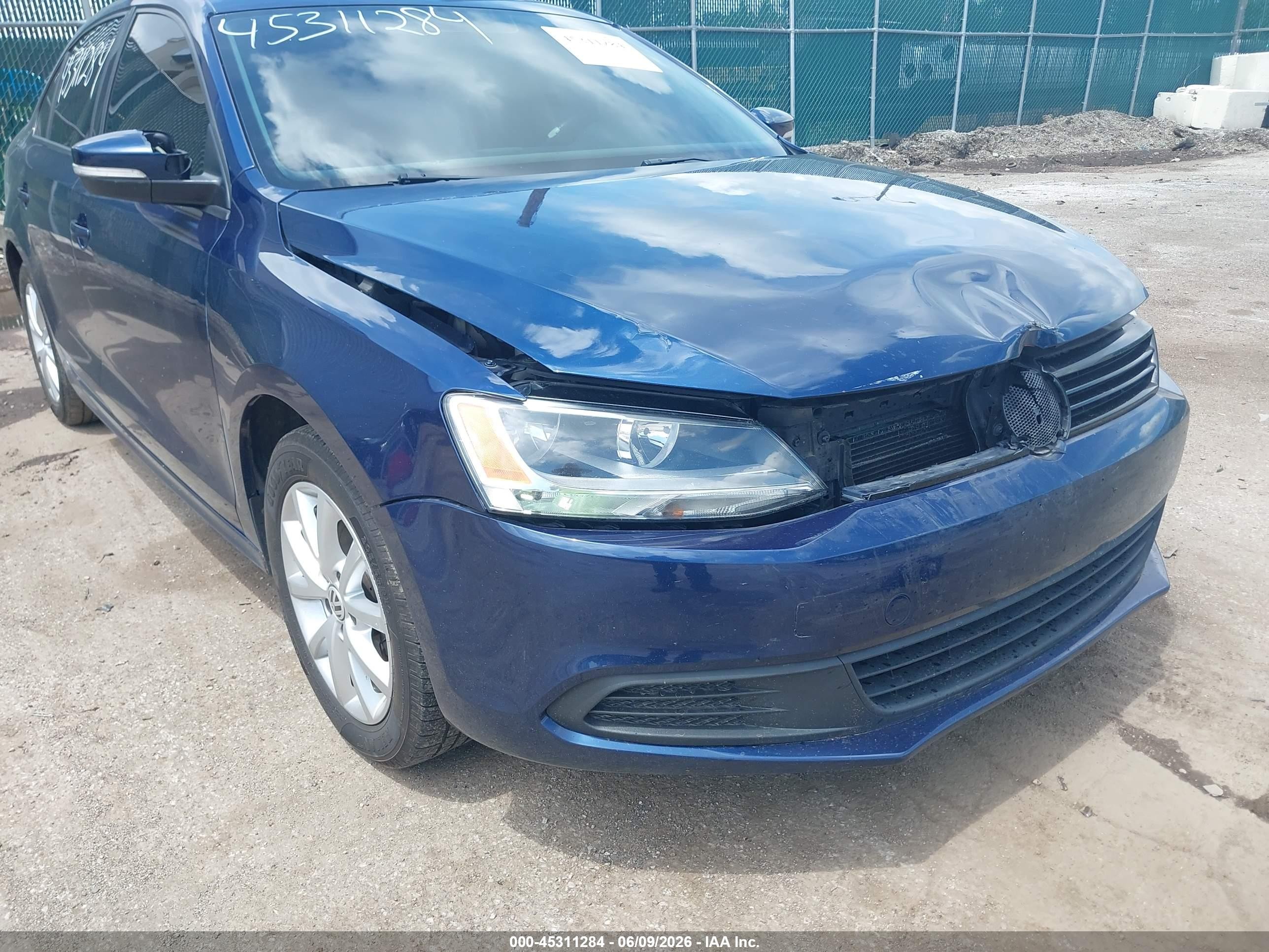 2011 Volkswagen Jetta 2.5l Se Dark Blue vin: 3VWDX7AJ8BM332603
