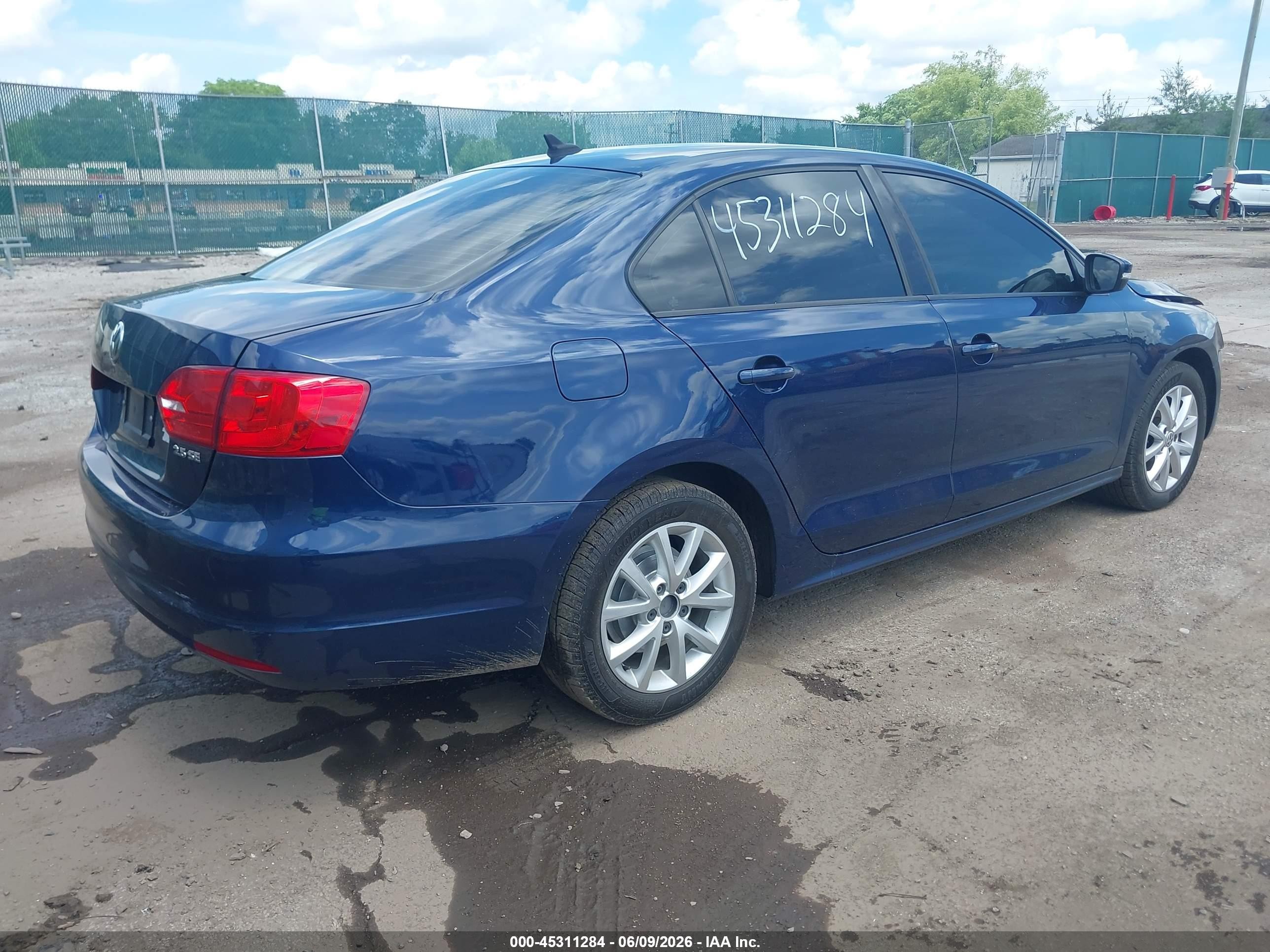 2011 Volkswagen Jetta 2.5l Se Dark Blue vin: 3VWDX7AJ8BM332603