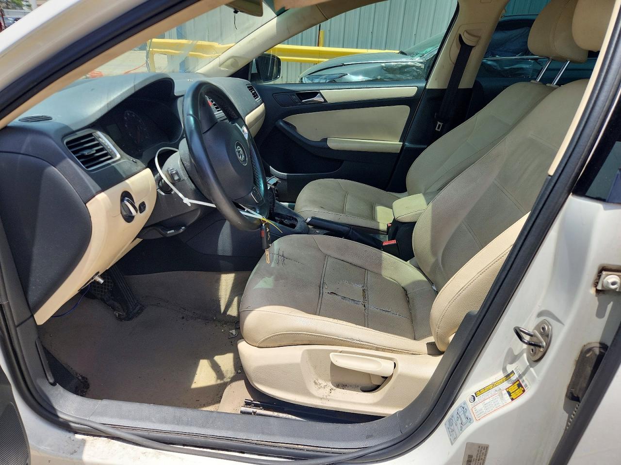 2011 Volkswagen Jetta Se White vin: 3VWDX7AJ8BM367240