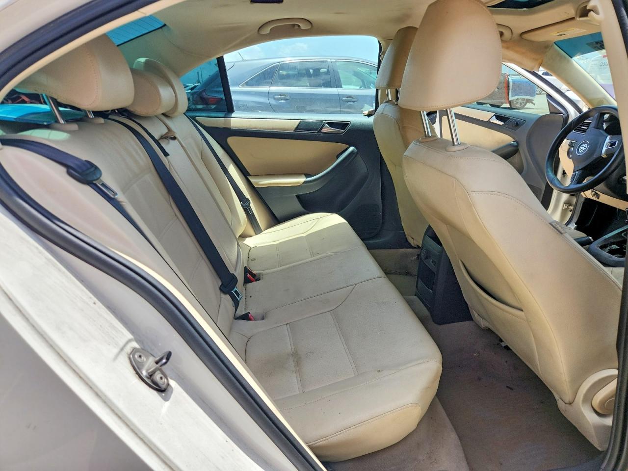 2011 Volkswagen Jetta Se White vin: 3VWDX7AJ8BM367240