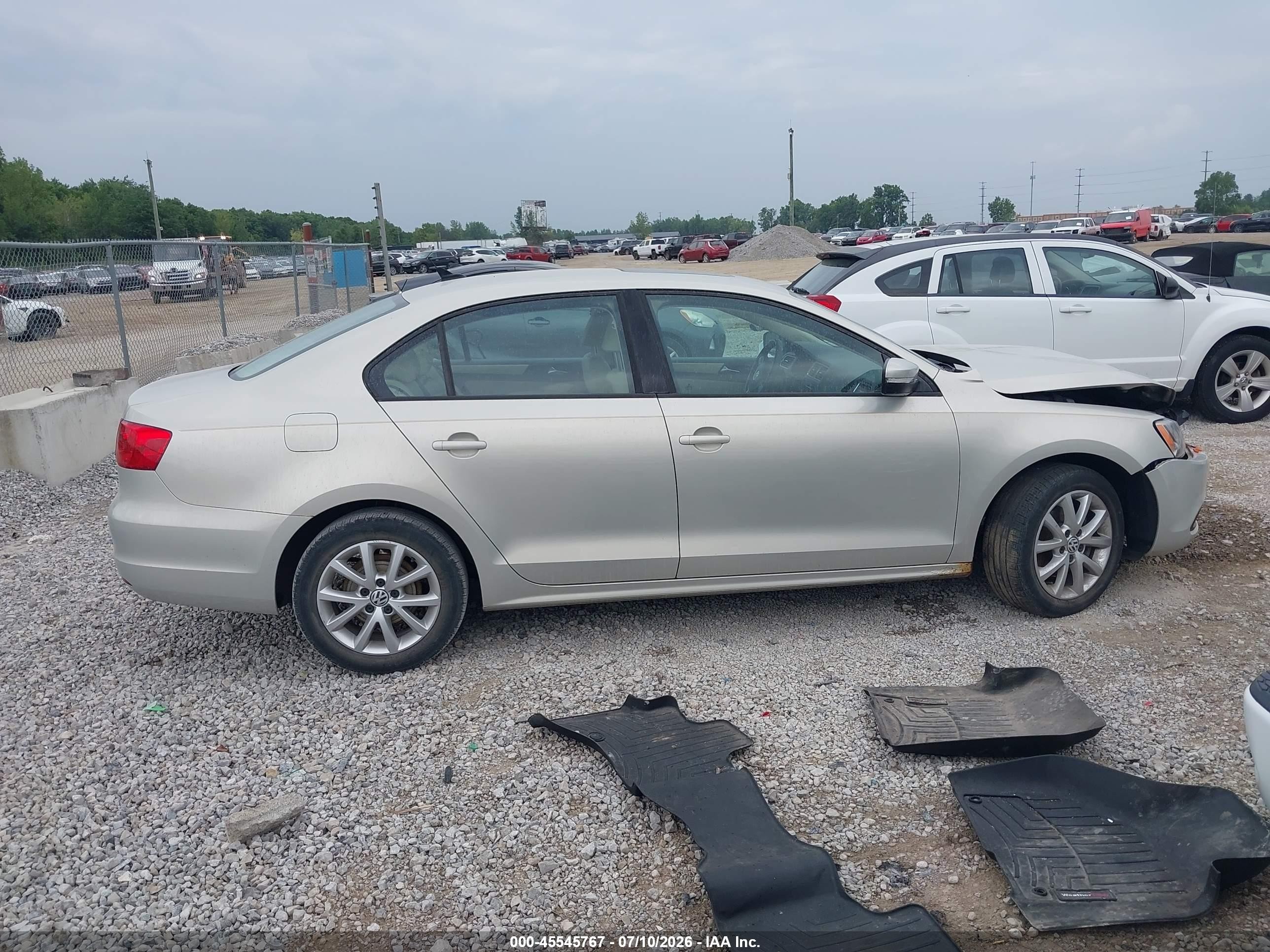 2011 Volkswagen Jetta 2.5l Se Gold vin: 3VWDX7AJ8BM385253