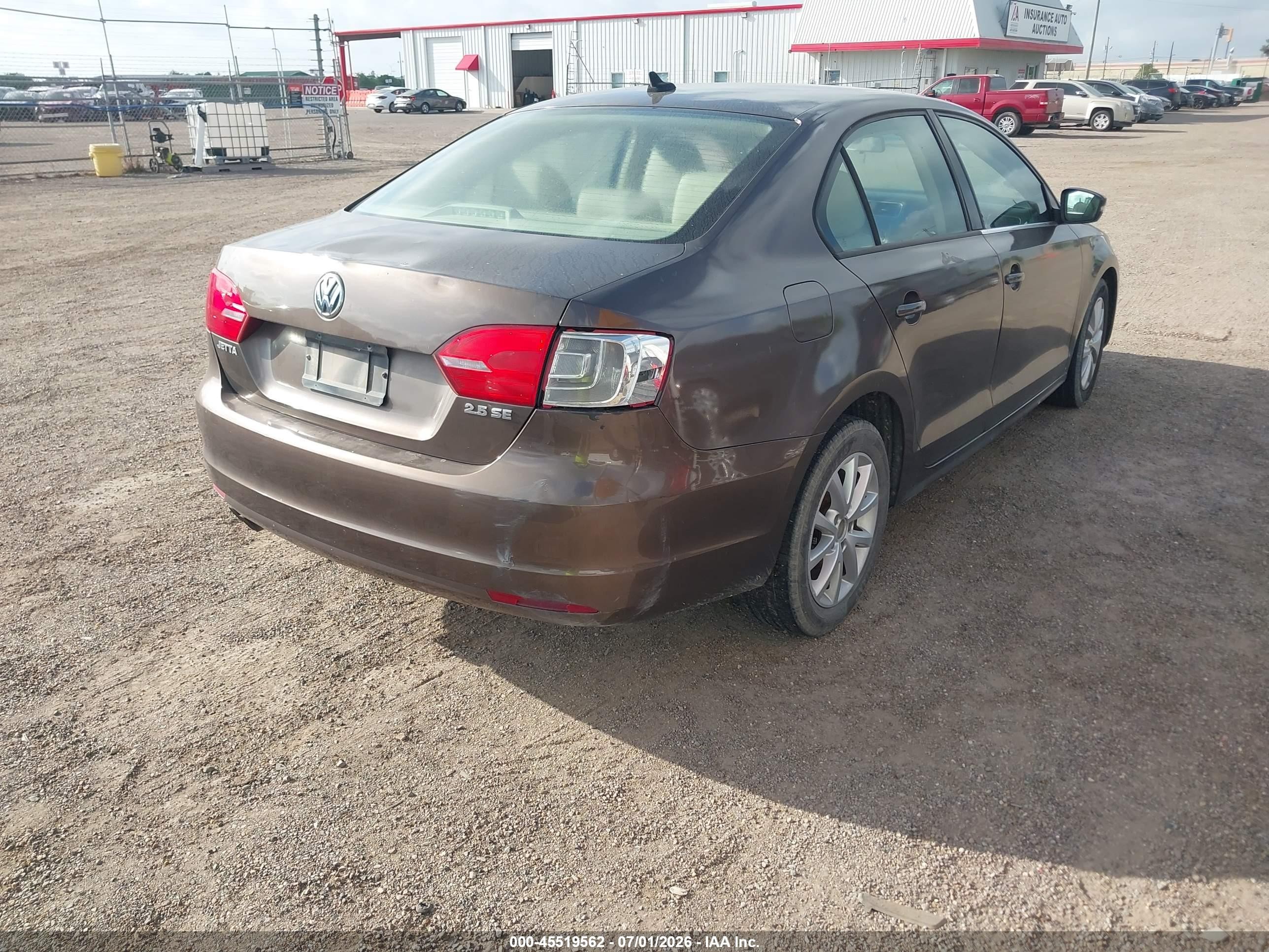 2012 Volkswagen Jetta 2.5l Se Brown vin: 3VWDX7AJ8CM311381