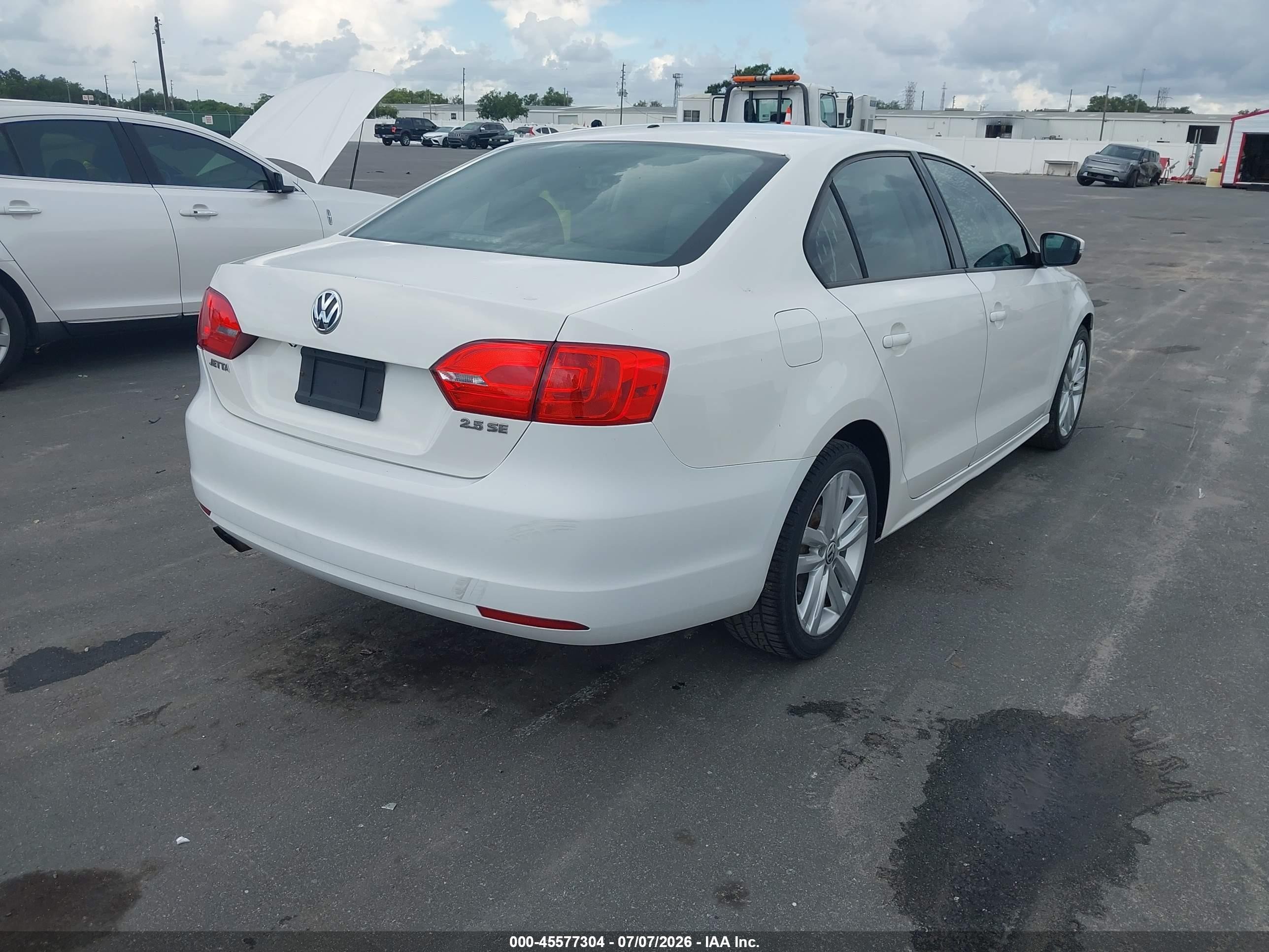 2012 Volkswagen Jetta 2.5l Se White vin: 3VWDX7AJ8CM339665