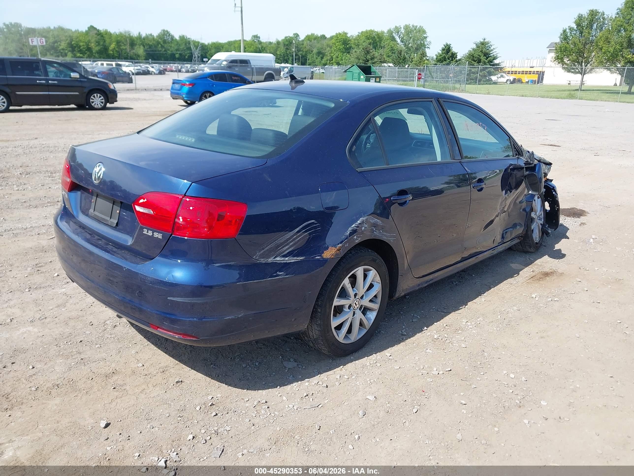 2012 Volkswagen Jetta 2.5l Se Blue vin: 3VWDX7AJ8CM469879