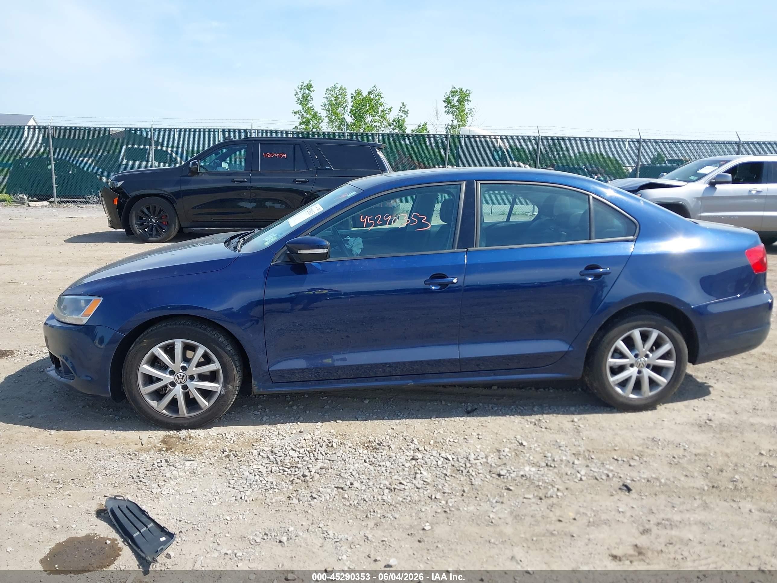 2012 Volkswagen Jetta 2.5l Se Blue vin: 3VWDX7AJ8CM469879
