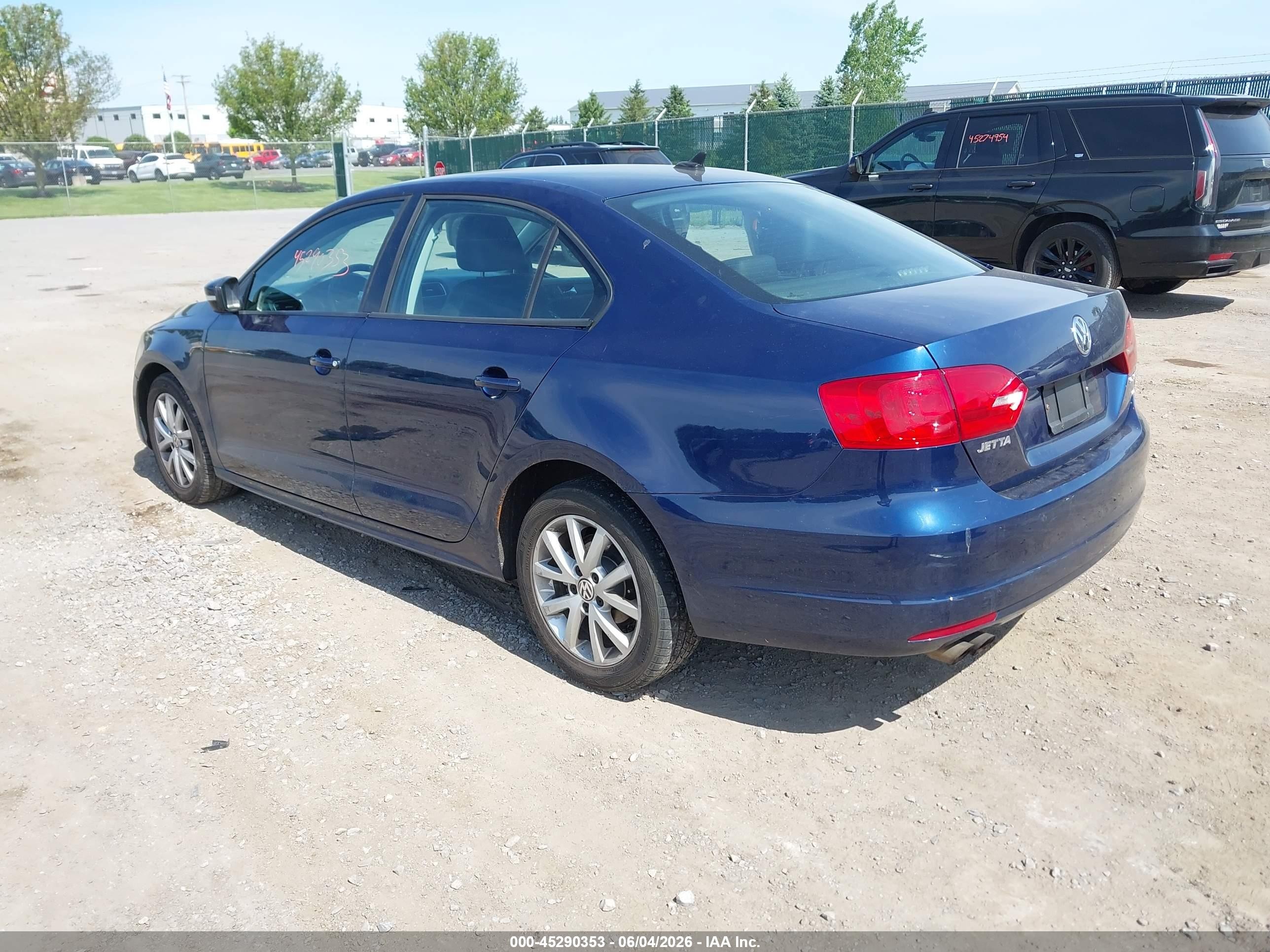 2012 Volkswagen Jetta 2.5l Se Blue vin: 3VWDX7AJ8CM469879