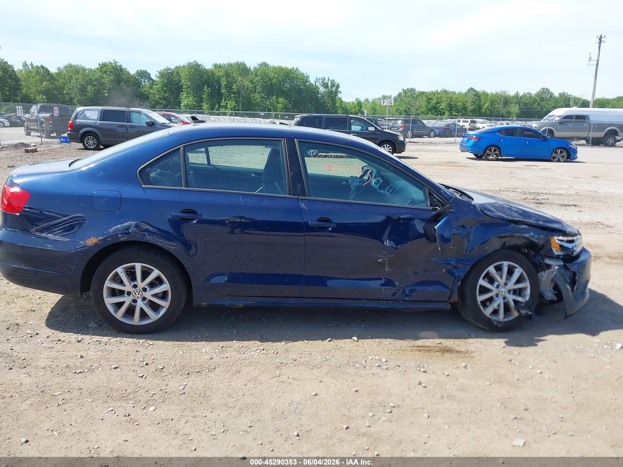 2012 Volkswagen Jetta 2.5l Se Blue vin: 3VWDX7AJ8CM469879