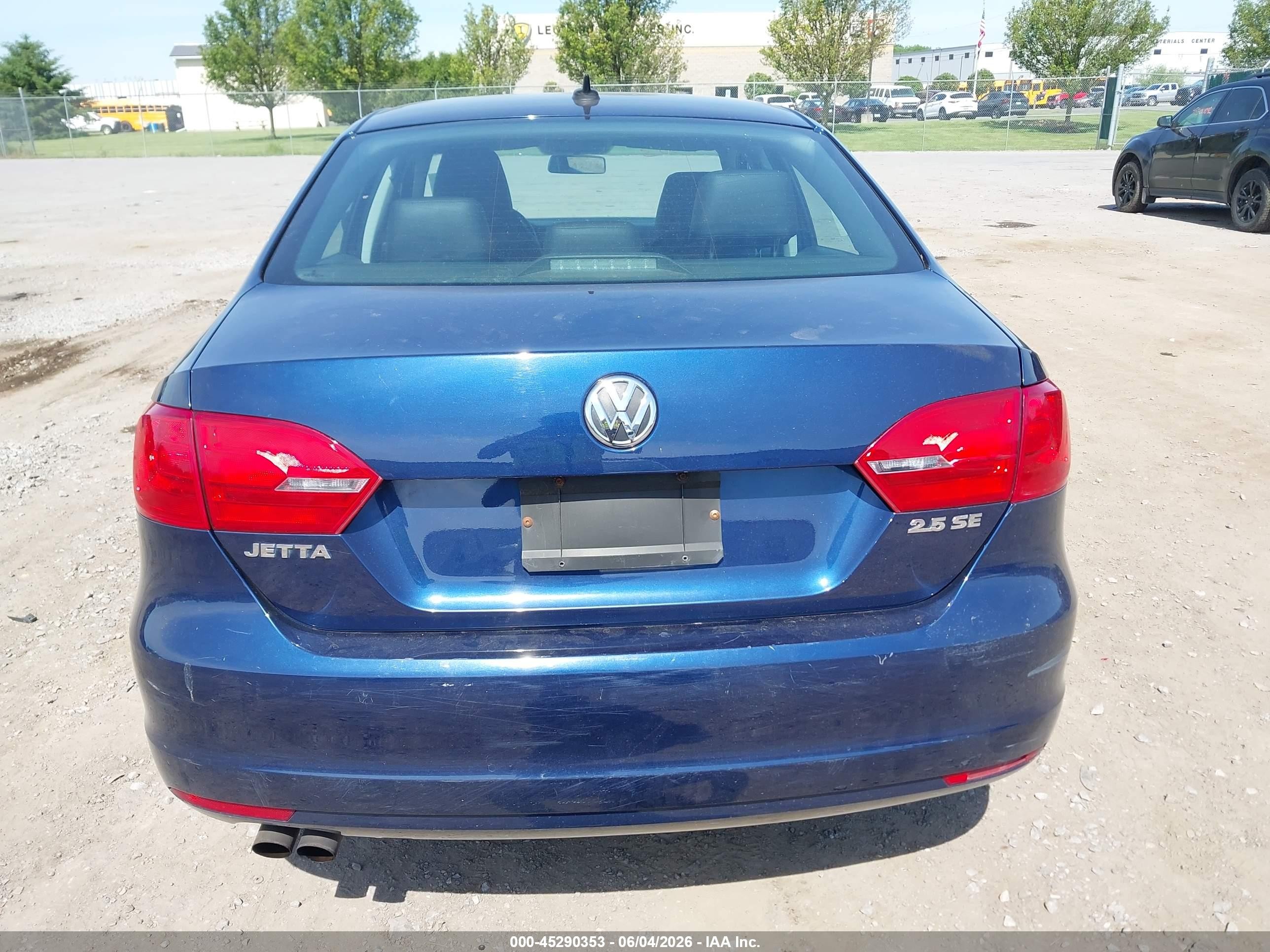 2012 Volkswagen Jetta 2.5l Se Blue vin: 3VWDX7AJ8CM469879