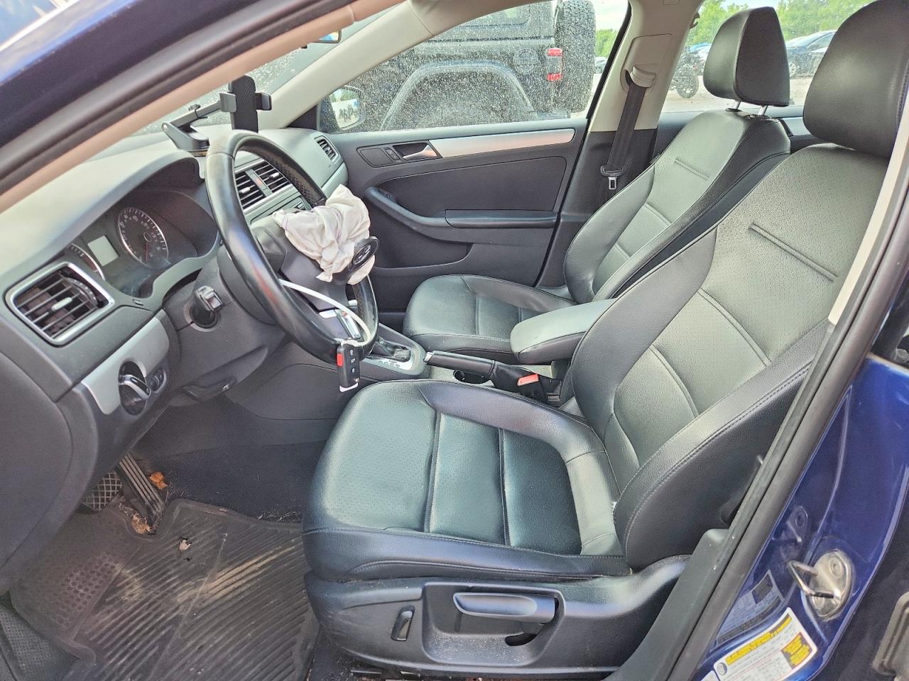 2013 Volkswagen Jetta Se Blue vin: 3VWDX7AJ8DM202503