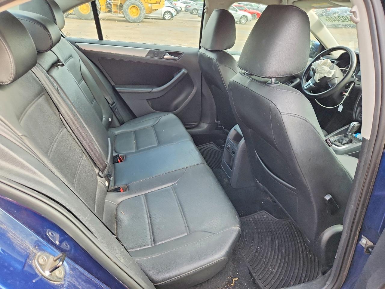2013 Volkswagen Jetta Se Blue vin: 3VWDX7AJ8DM202503