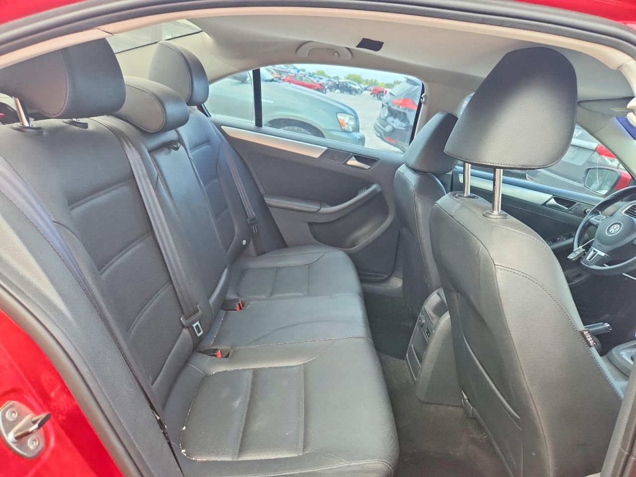 2013 Volkswagen Jetta Se Red vin: 3VWDX7AJ8DM285138